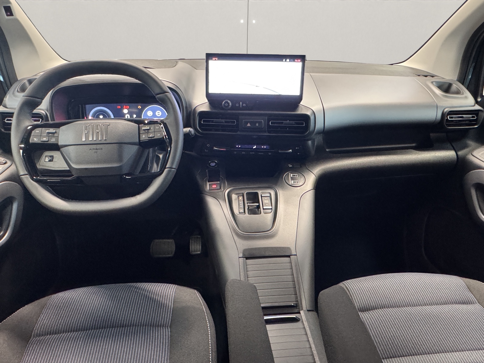 FIAT Qubo L 1.5 TD La Prima 7P-image-11