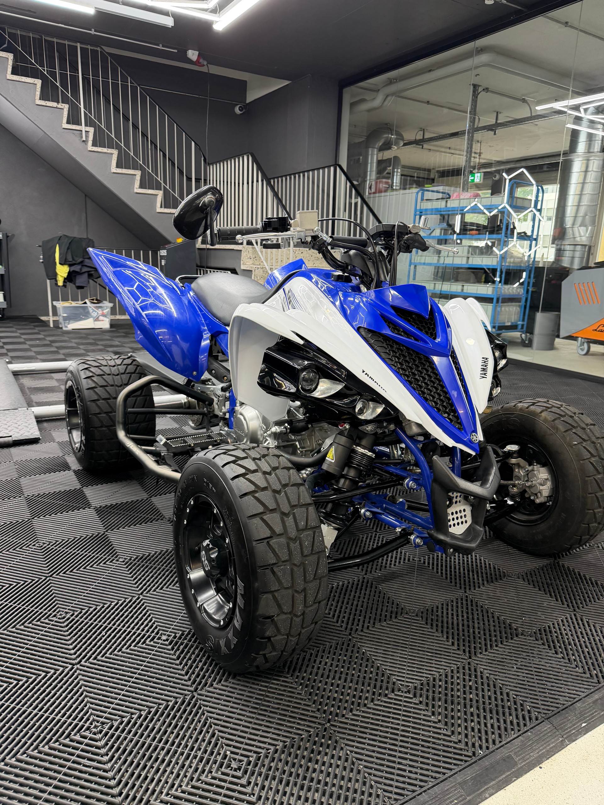 YAMAHA YFM 700 R-image-0
