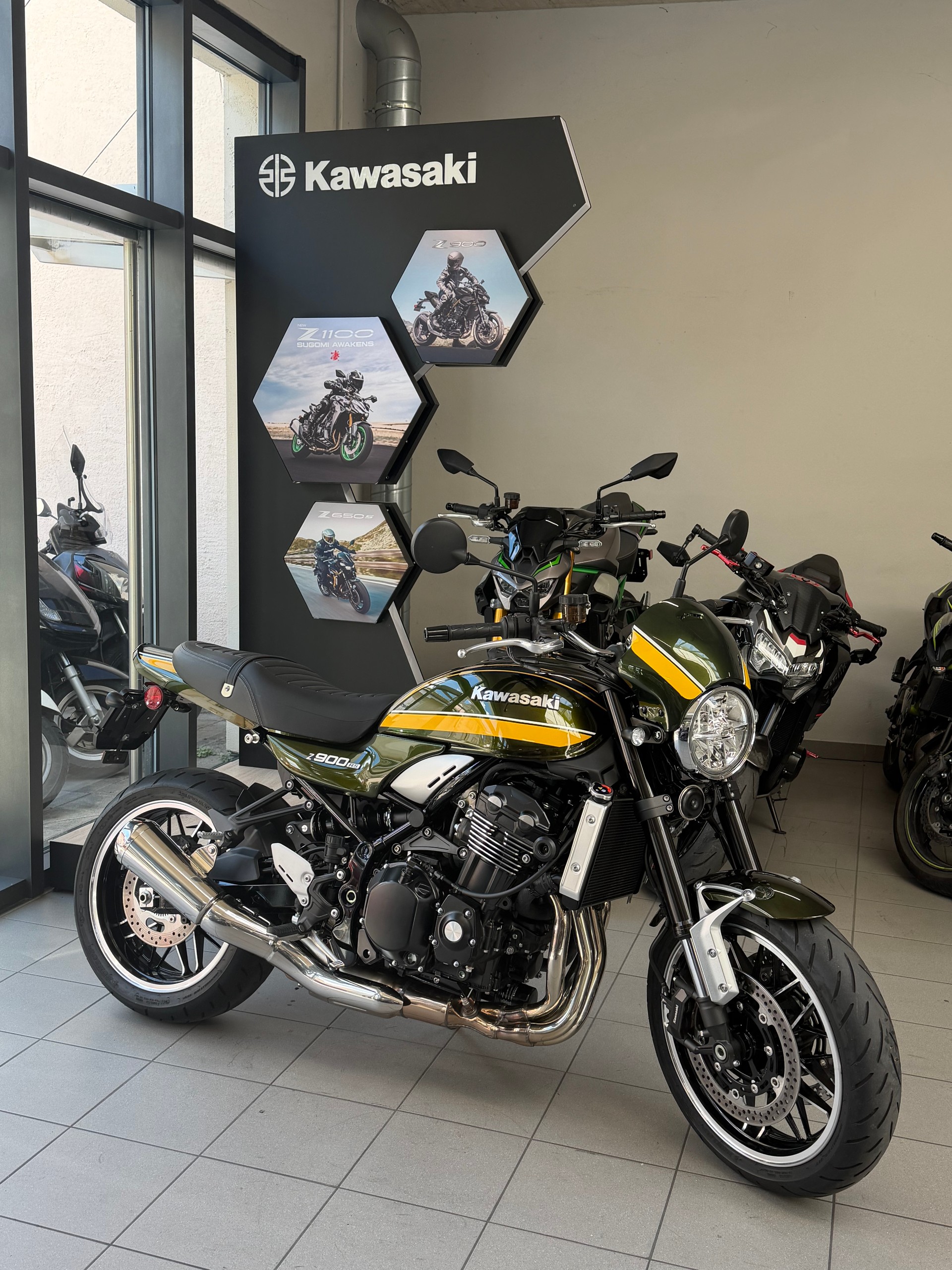 KAWASAKI Z 900 RS-image-0