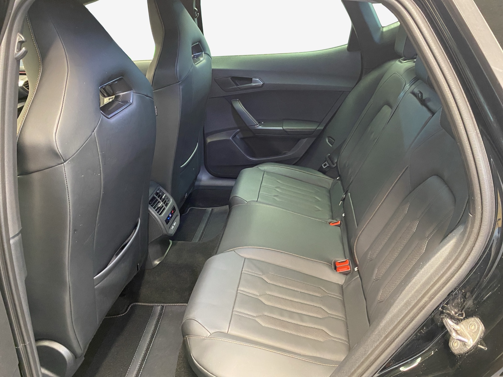 CUPRA Formentor 1.4 e-HYBRID pHEV DSG-image-11