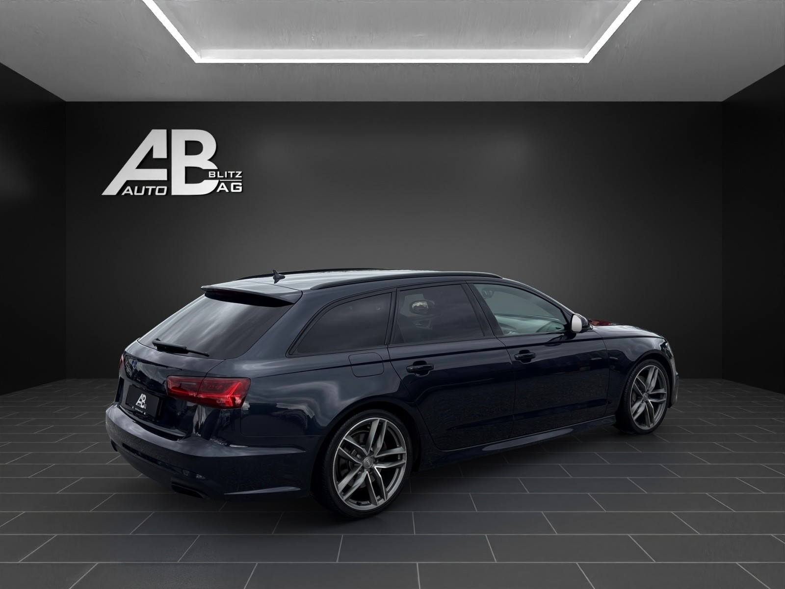AUDI A6 Avant 2.0 TFSI S-Line quattro S-tronic Paket Black Edition mit 252 PS-image-4