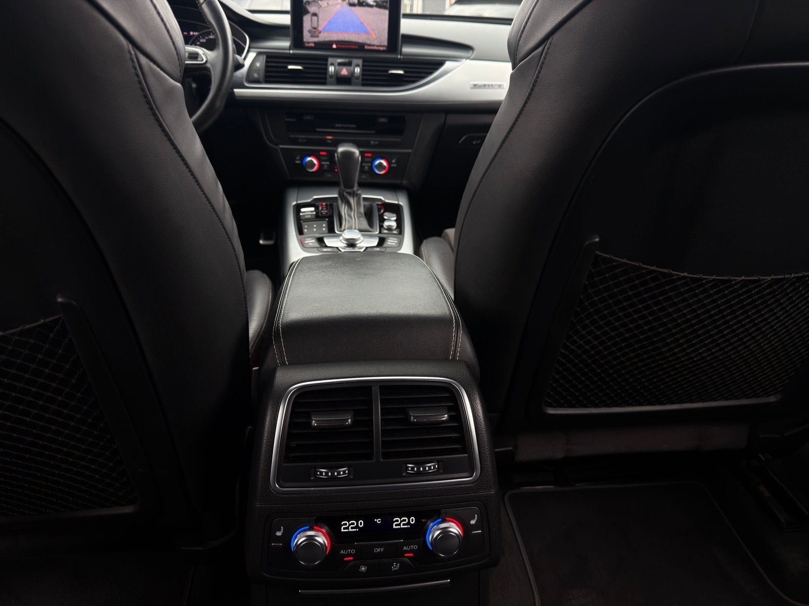 AUDI A6 Avant 2.0 TFSI S-Line quattro S-tronic Paket Black Edition mit 252 PS-image-15