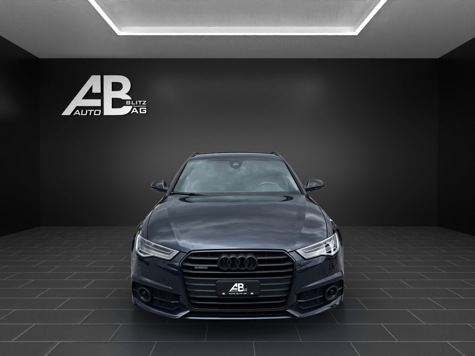 AUDI A6 Avant 2.0 TFSI S-Line quattro S-tronic Paket Black Edition mit 252 PS
