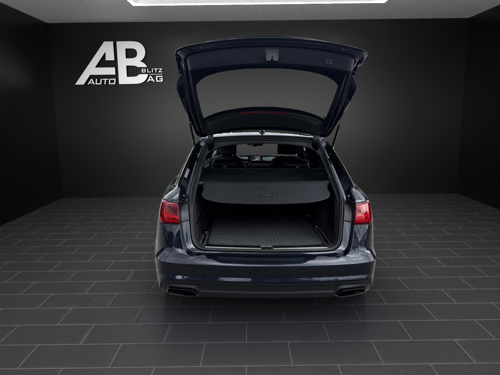 AUDI A6 Avant 2.0 TFSI S-Line quattro S-tronic Paket Black Edition mit 252 PS-image-17