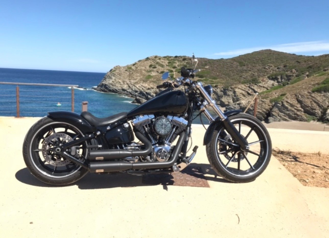 HARLEY-DAVIDSON FXSB Breakout 103 ABS-image-1