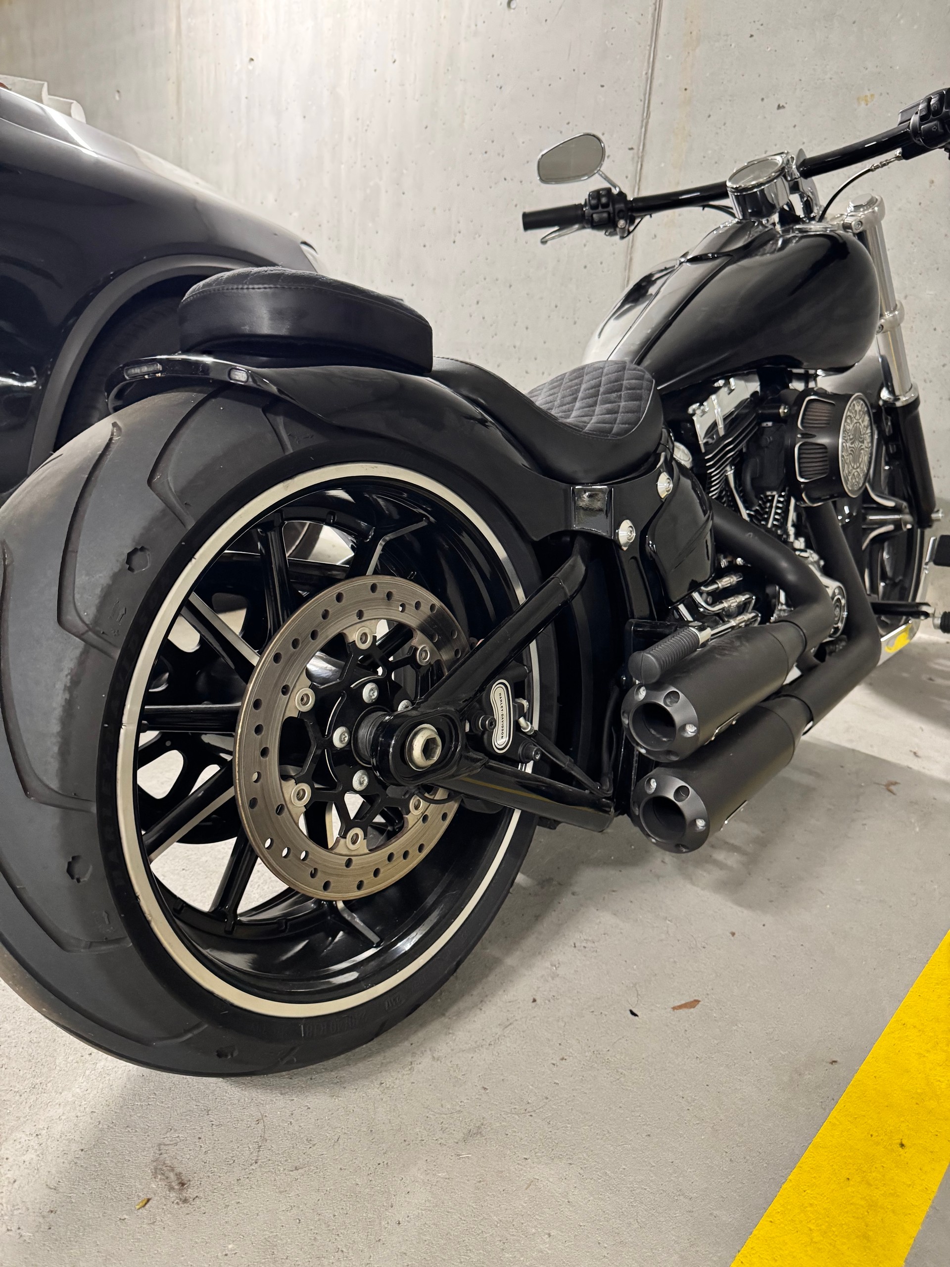 HARLEY-DAVIDSON FXSB Breakout 103 ABS-image-4