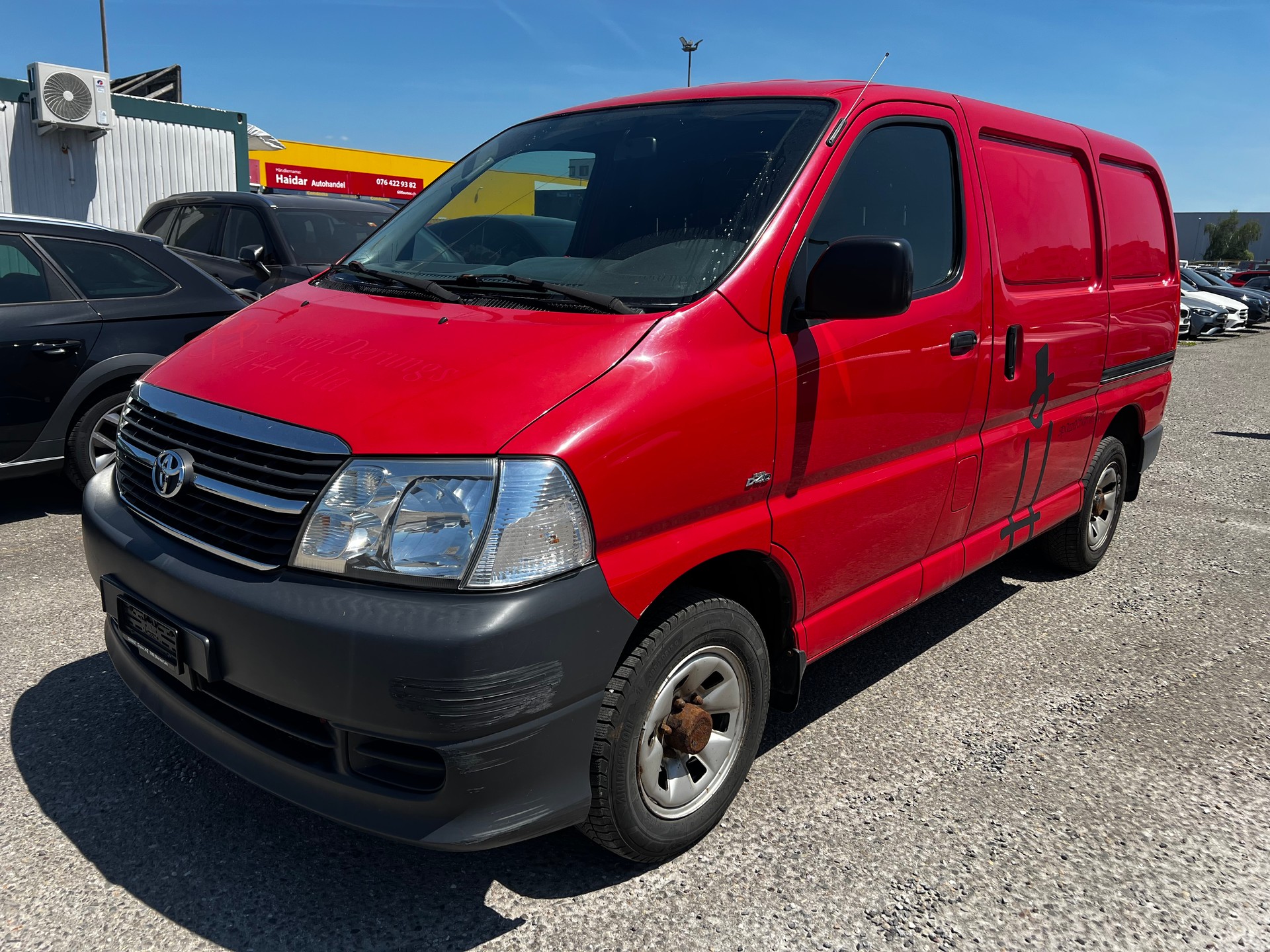TOYOTA Hiace D-4D Van 4WD SWB