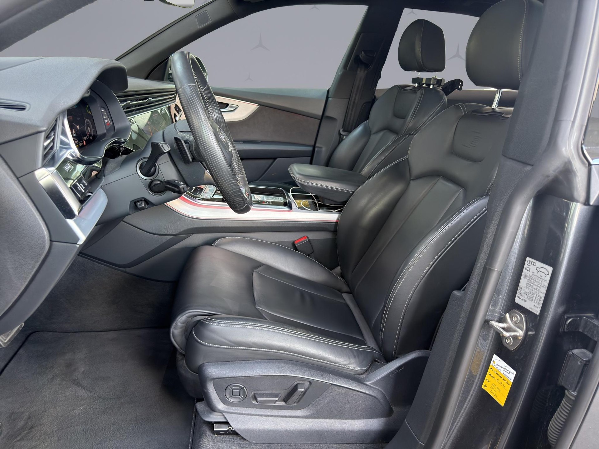 AUDI Q8 3.0 50 TDI quattro T-Tronic-image-8
