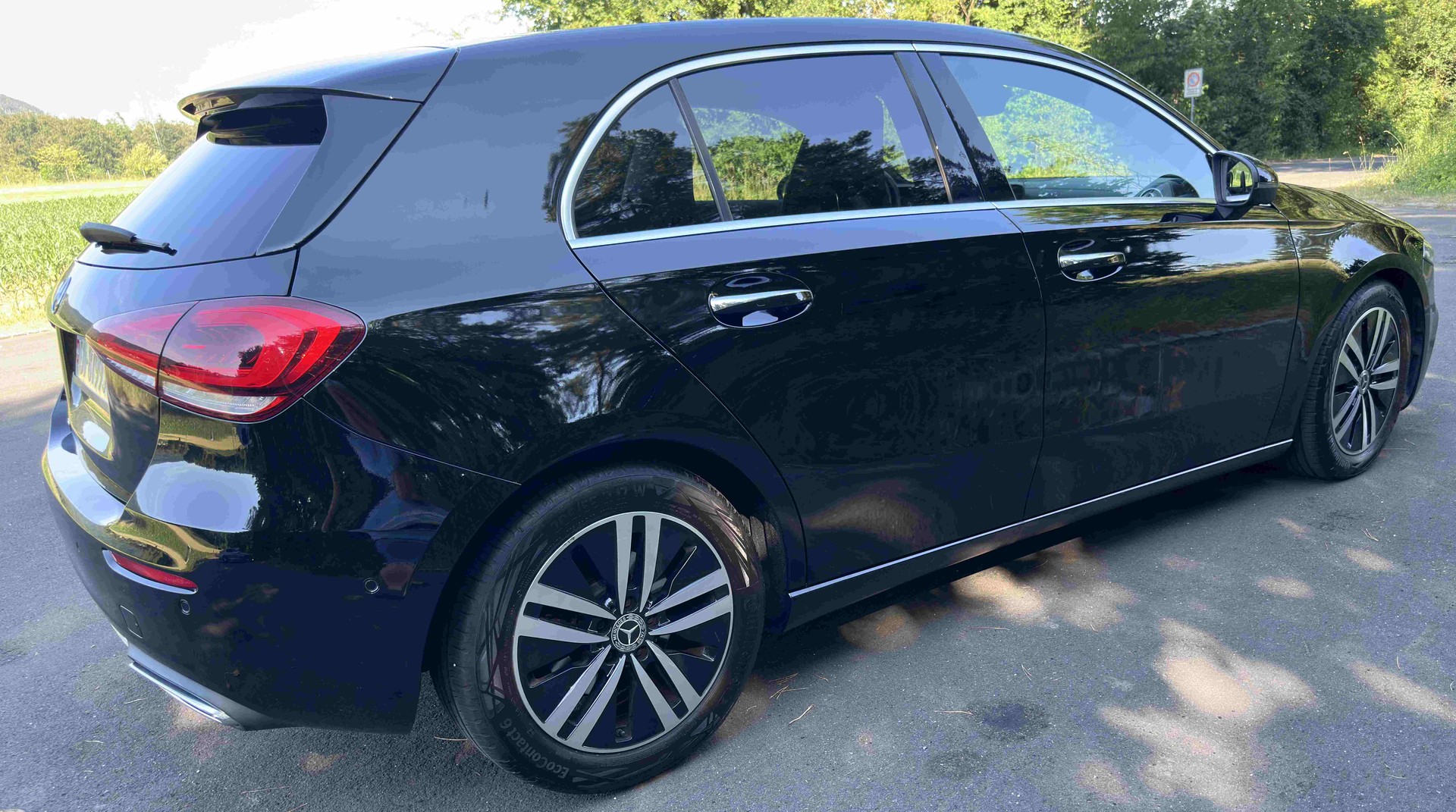 MERCEDES-BENZ Mercedes Benz A 250 Progressive 224 PS CH Fahrzeug MBUX LED Kamera 73’000 km Top Zustand-image-3