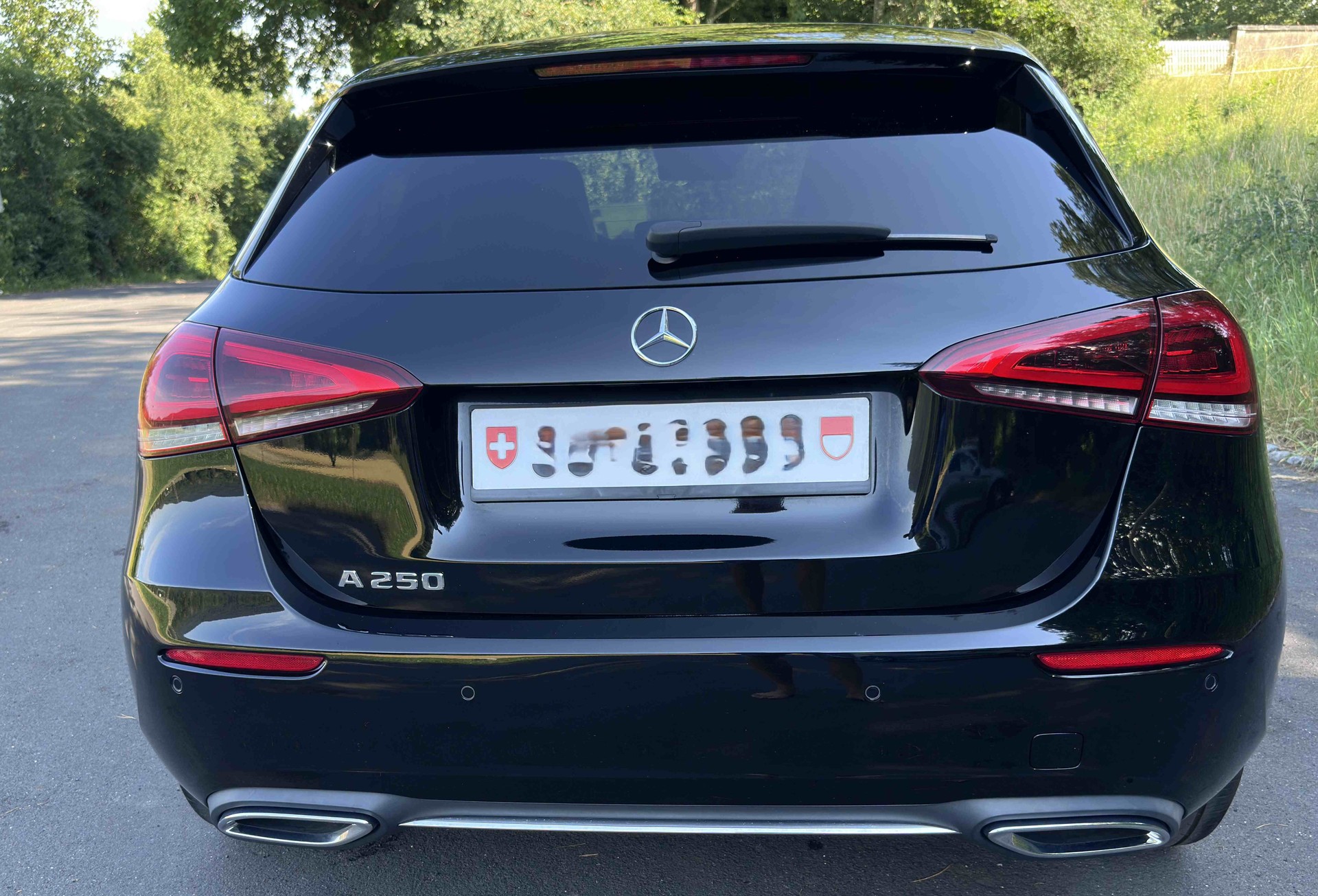 MERCEDES-BENZ Mercedes Benz A 250 Progressive 224 PS CH Fahrzeug MBUX LED Kamera 73’000 km Top Zustand-image-4