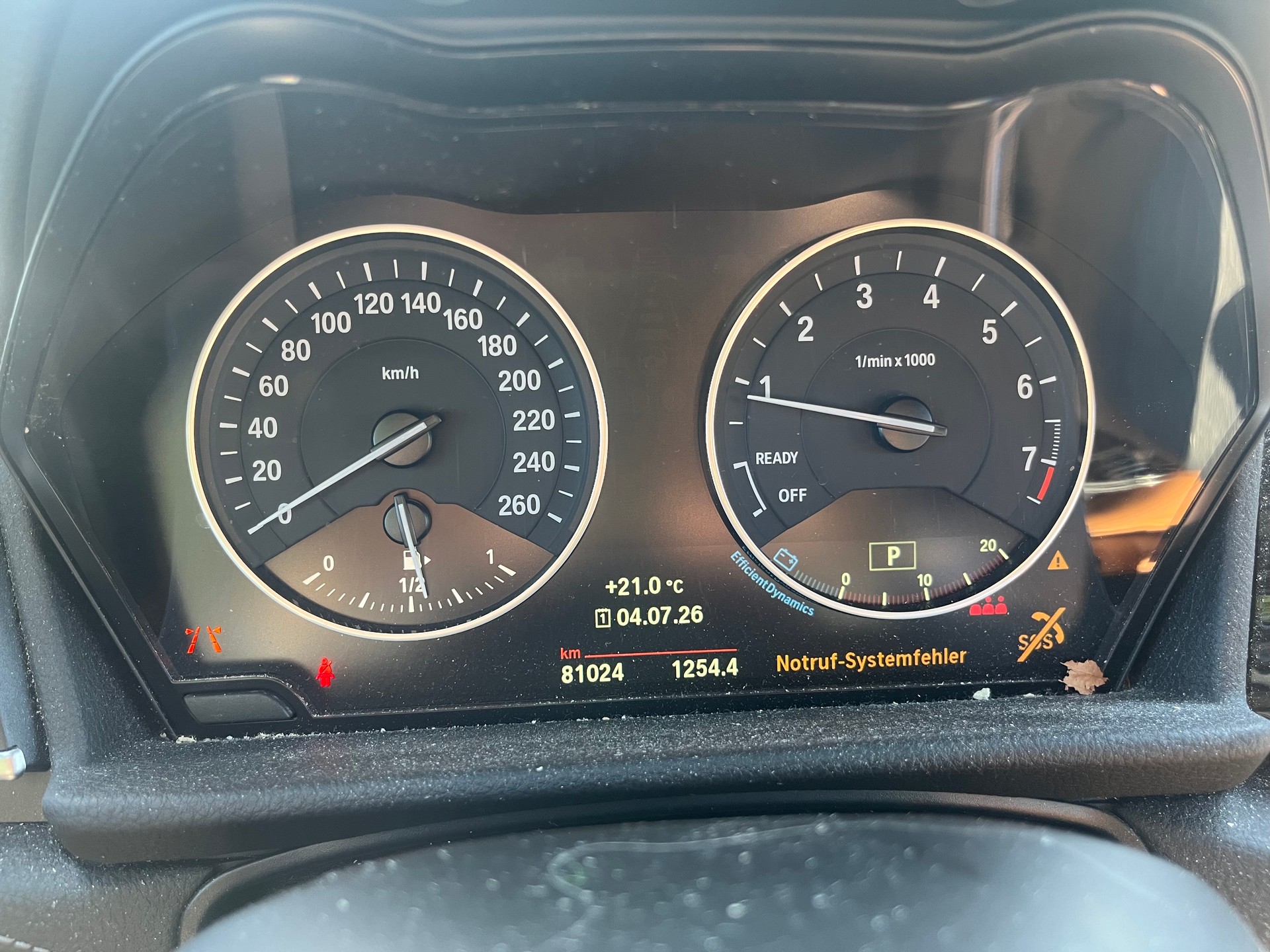 BMW 225i xDrive-image-5