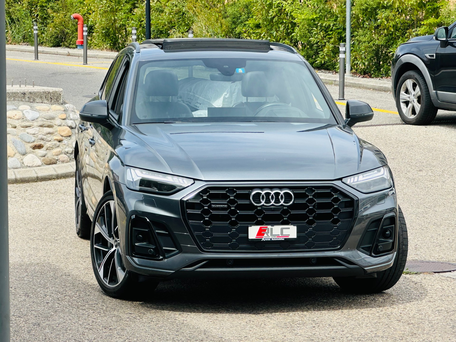 AUDI Q5 55 TFSI e PHEV S line quattro S-tronic-image-4