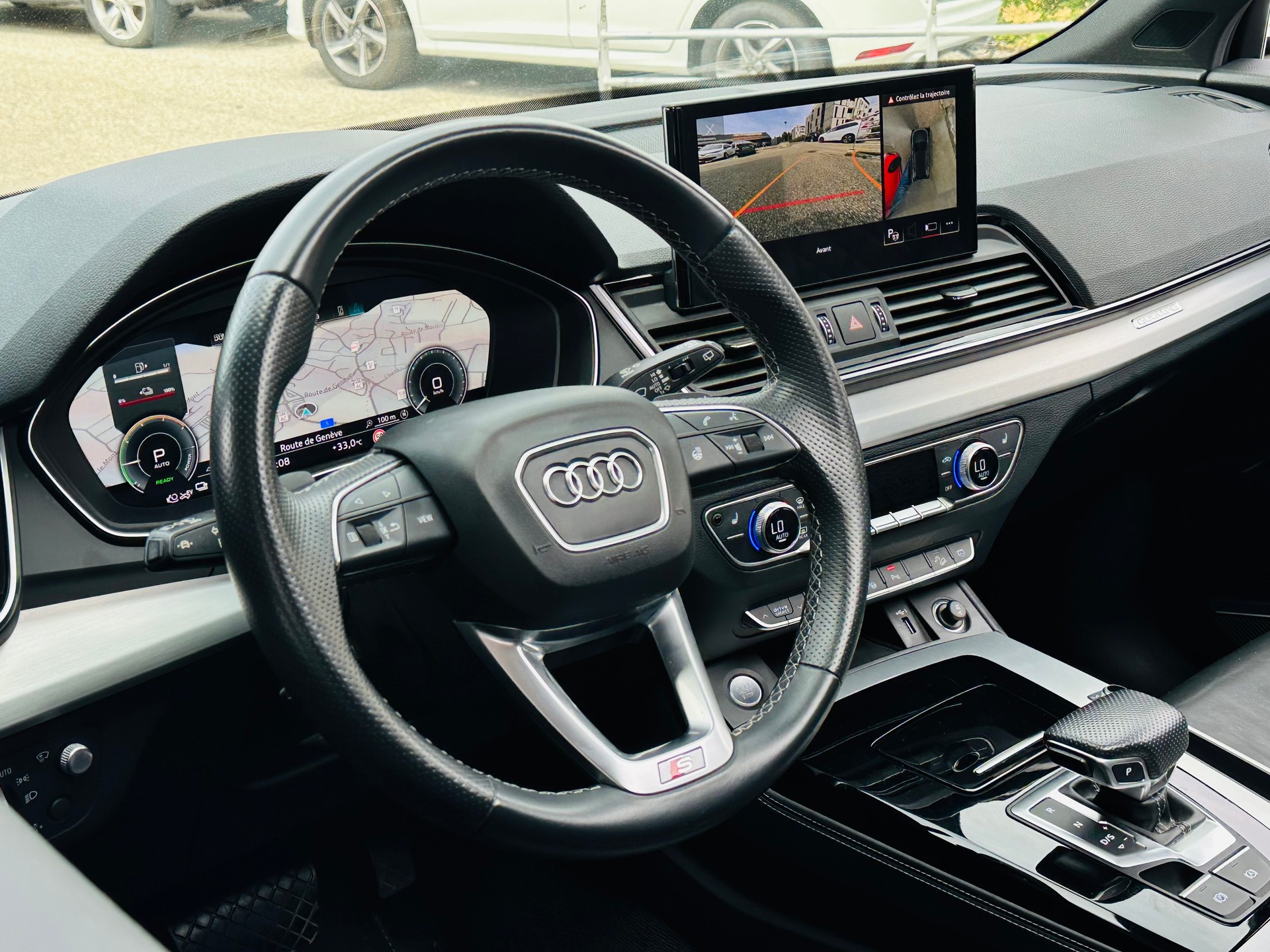 AUDI Q5 55 TFSI e PHEV S line quattro S-tronic-image-17