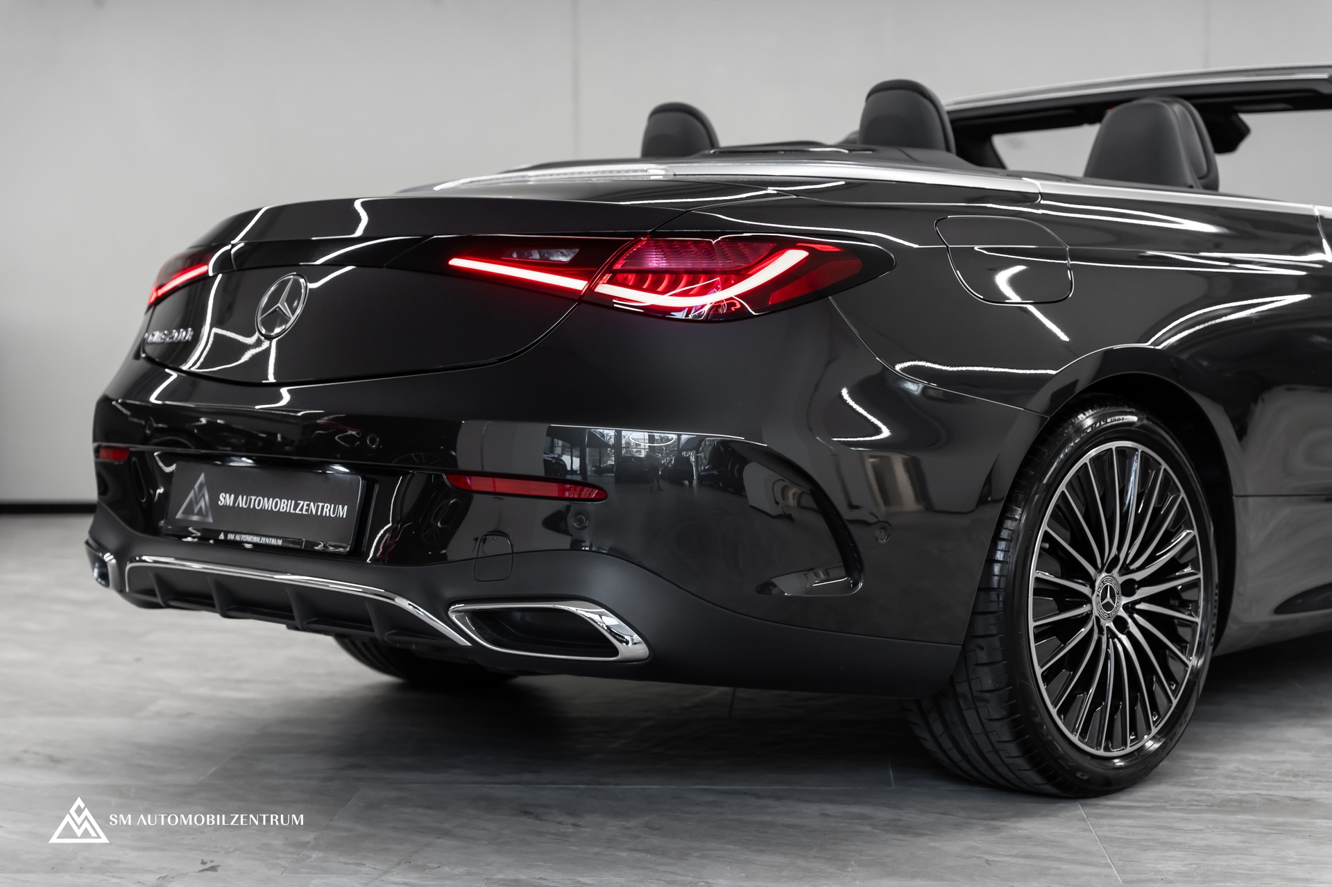 MERCEDES-BENZ CLE 200 AMG Line 4matic Cabriolet / Memorysitze / Rückfahrkamera / Burmester-image-9