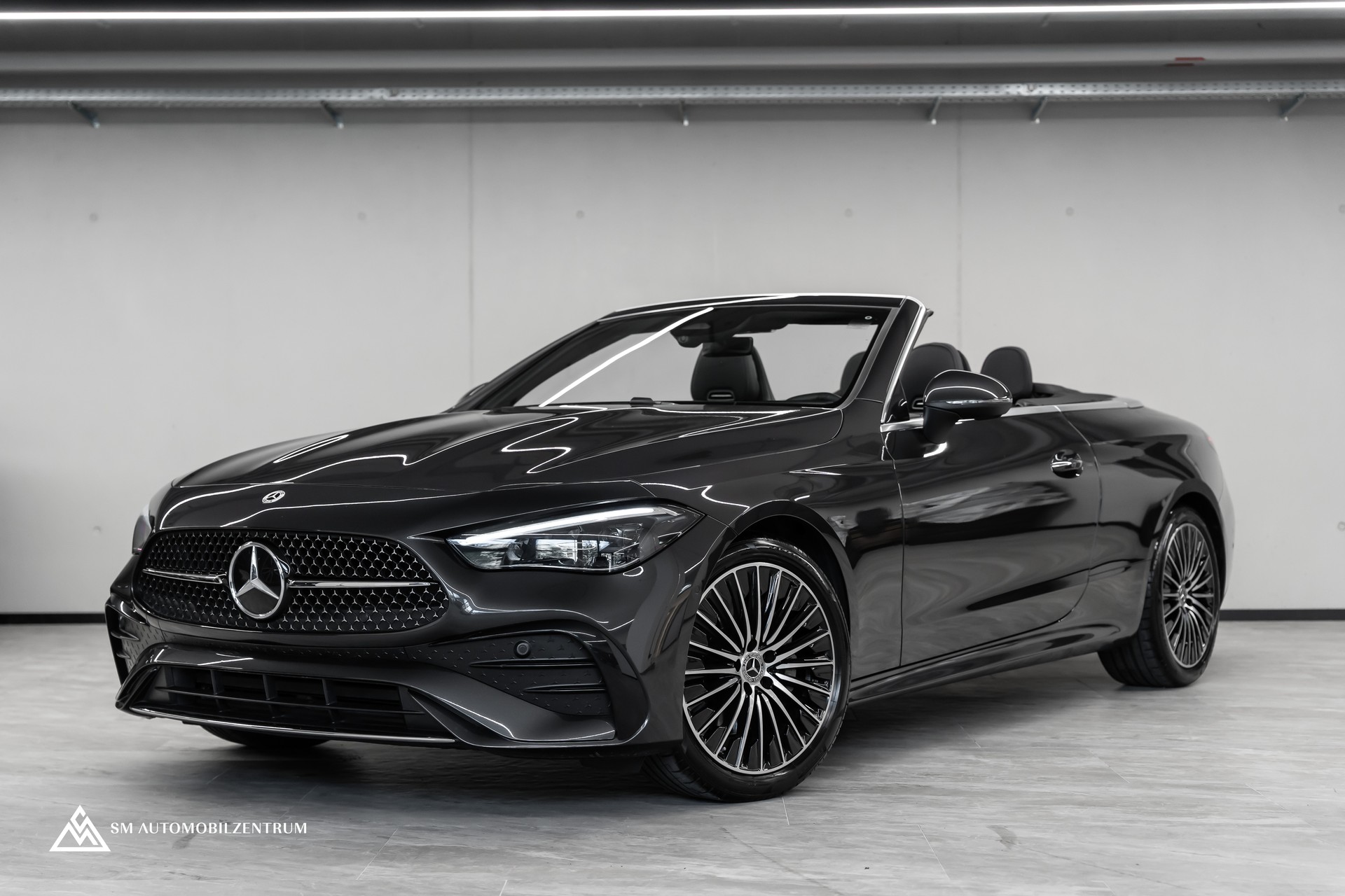 MERCEDES-BENZ CLE 200 AMG Line 4matic Cabriolet / Memorysitze / Rückfahrkamera / Burmester