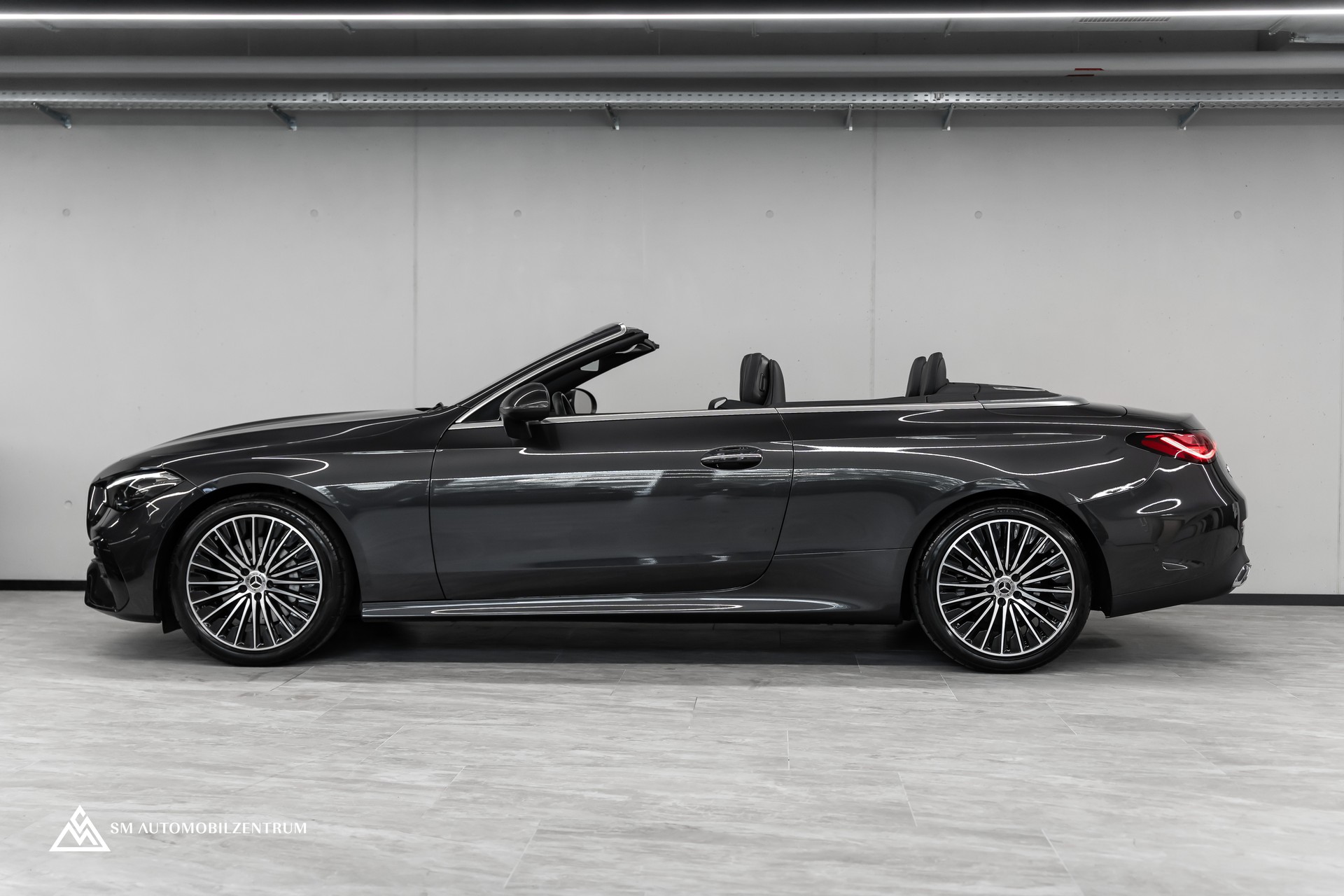 MERCEDES-BENZ CLE 200 AMG Line 4matic Cabriolet / Memorysitze / Rückfahrkamera / Burmester-image-4