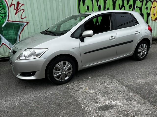 TOYOTA Auris 1.6 Linea Luna MultiMode
