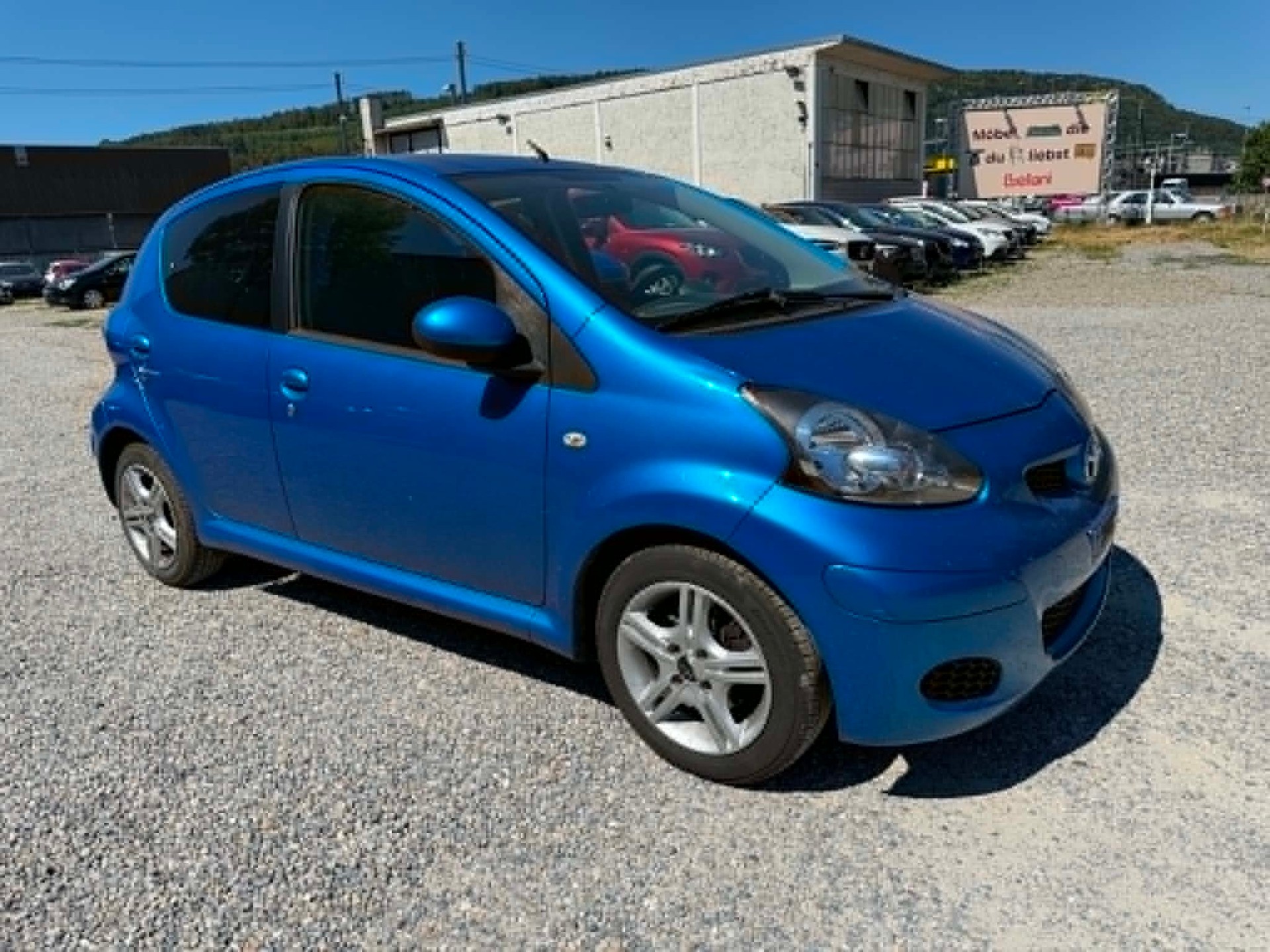 TOYOTA Aygo 1.0 Linea Luna Red Multimode