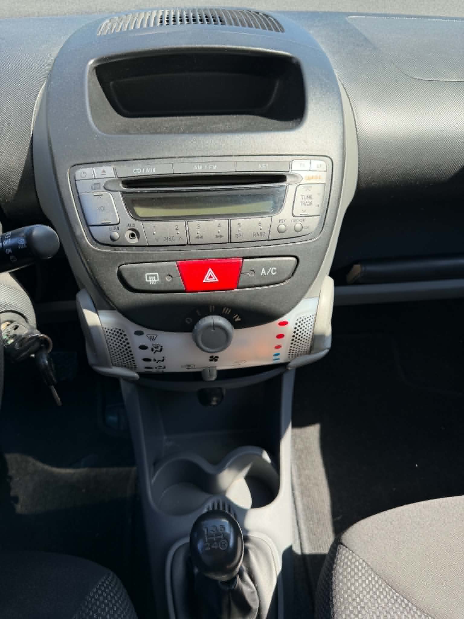 TOYOTA Aygo 1.0 Linea Luna Red Multimode-image-3