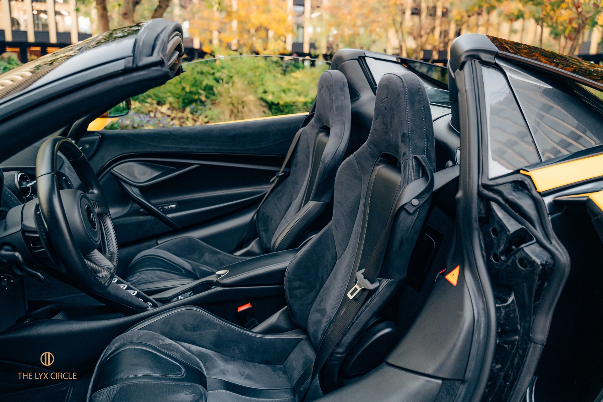 McLAREN 720S Spider 4.0 V8 SSG-image-12
