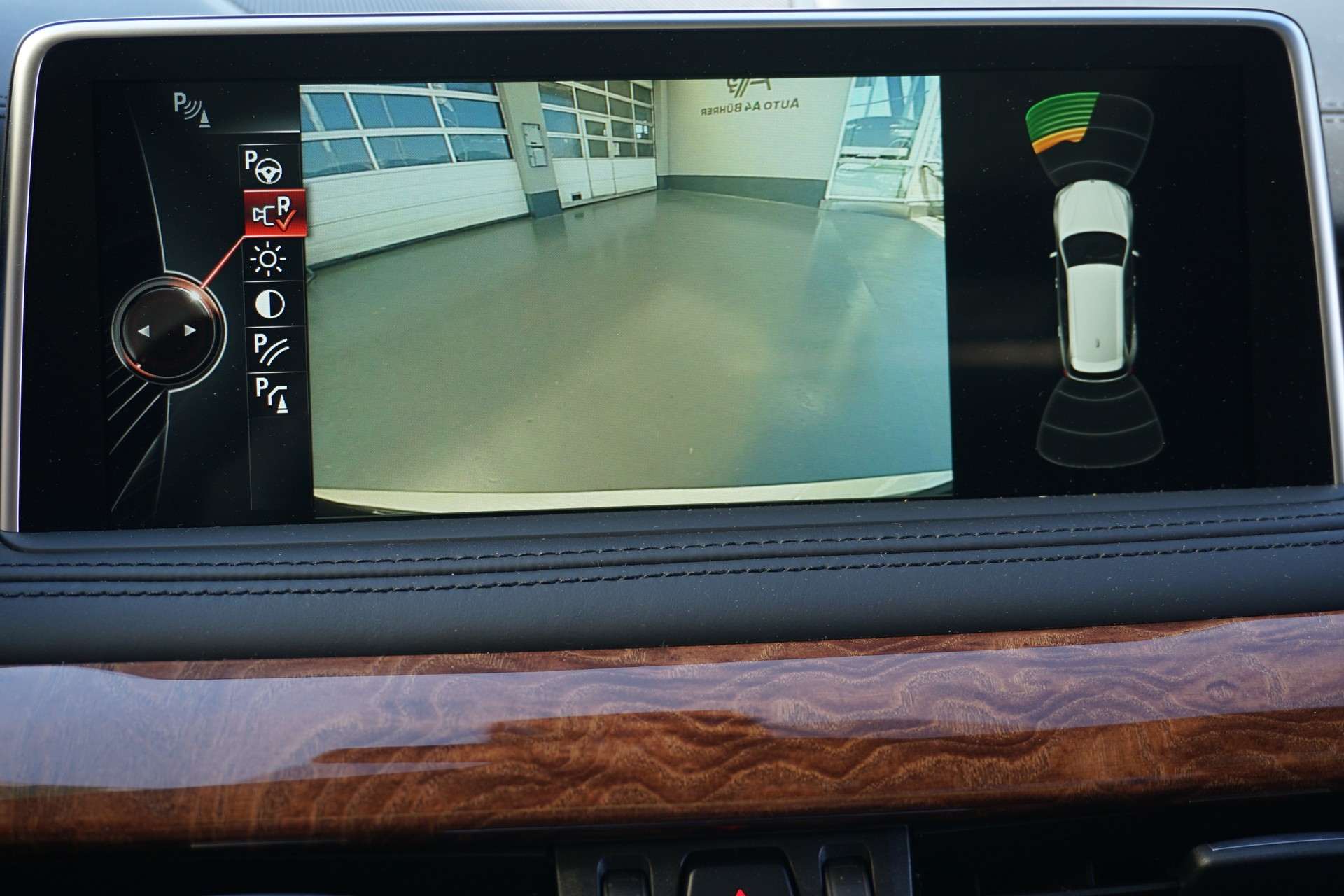 BMW X5 xDrive 50i V8 450PS aus erster Hand, sehr gepflegt, CH-Auto!!-image-20