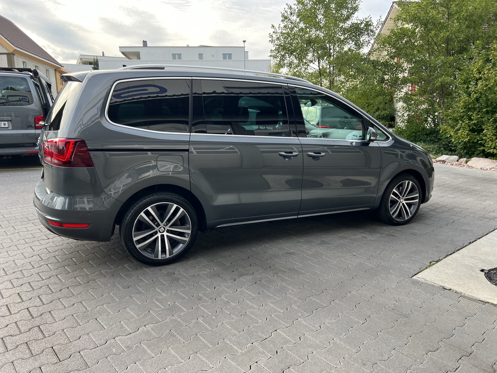 SEAT Alhambra 1.4 TSI DSG Hola FR-showroom-element-3