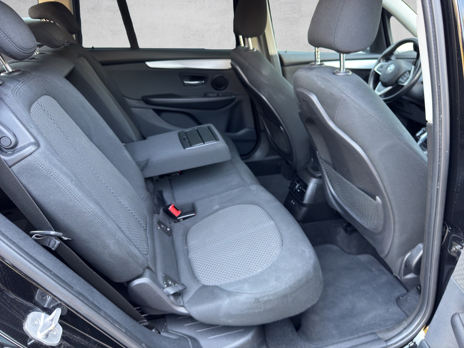 BMW 218d Gran Tourer Steptronic-image-9