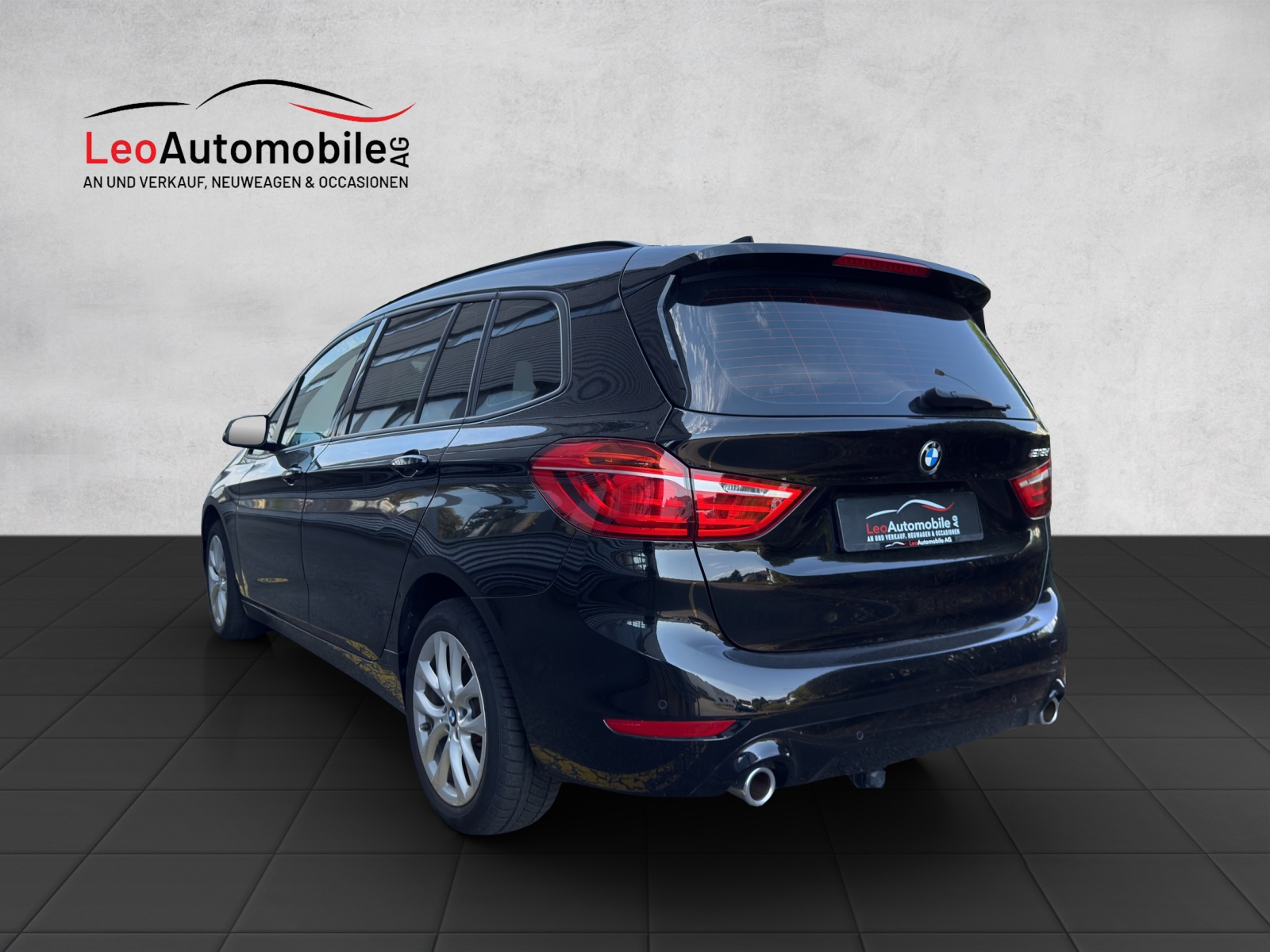 BMW 218d Gran Tourer Steptronic-showroom-element-1