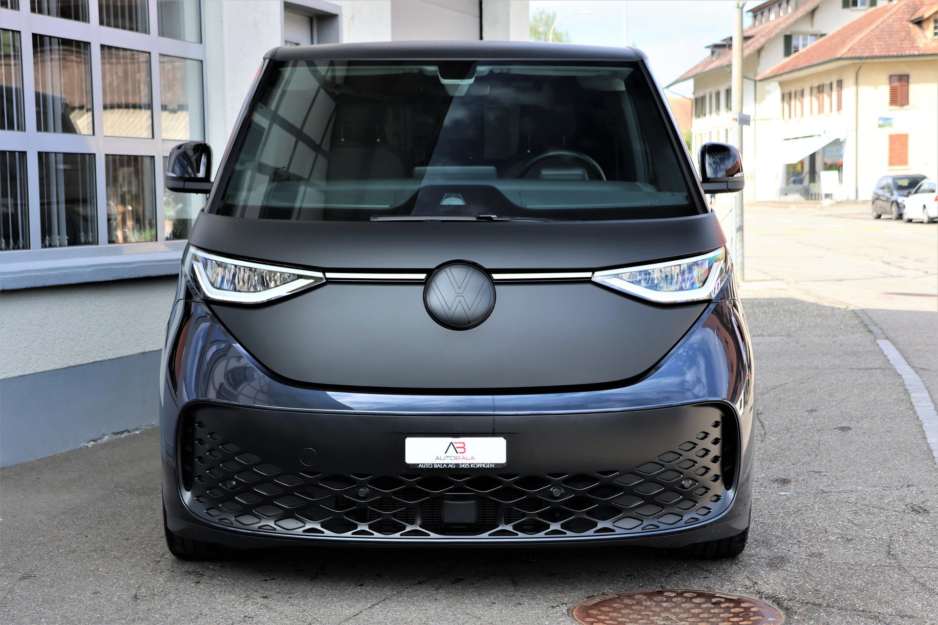 VW ID.Buzz NWB Pro (CH) + 1.0T AHK-showroom-element-1