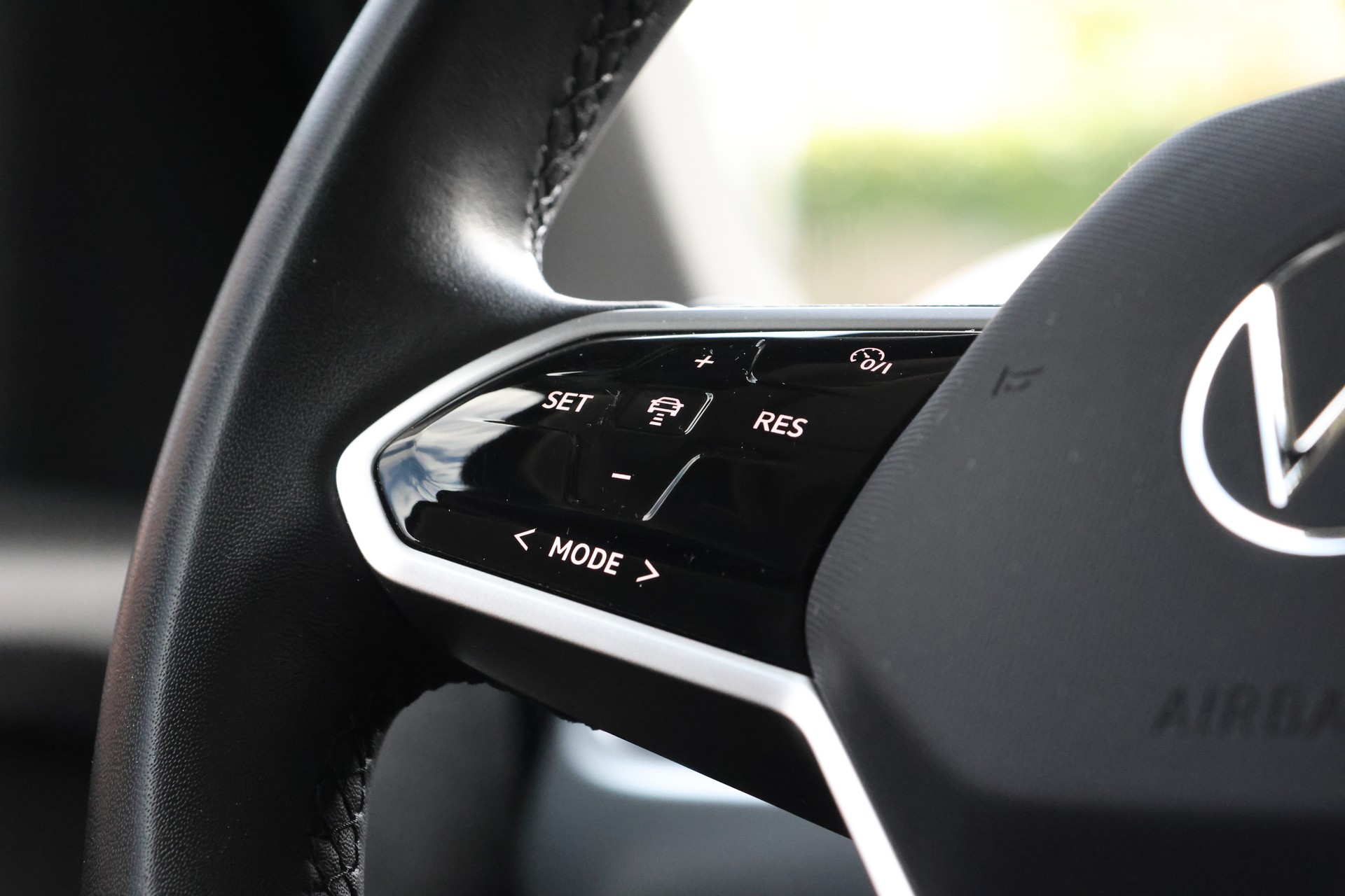 VW ID.Buzz NWB Pro (CH) + 1.0T AHK-image-15