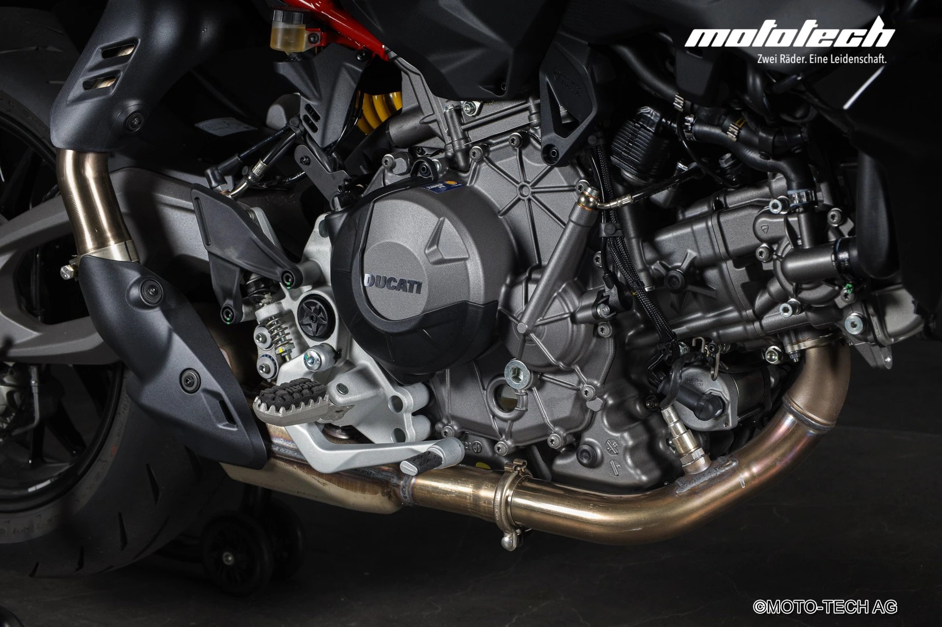 DUCATI Hypermotard V2 (35kW)-image-9