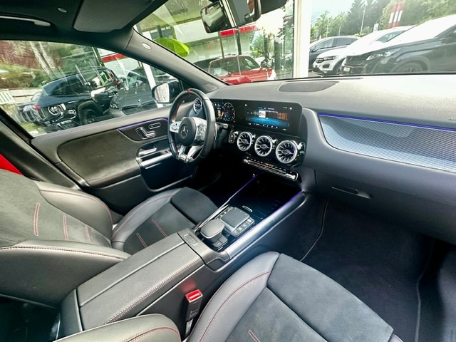 MERCEDES-BENZ GLA 35 AMG 4Matic 8G-Speedshift DCT-image-21