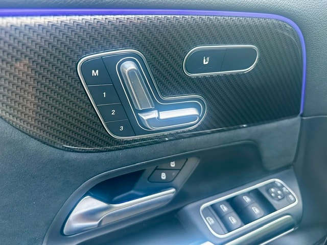 MERCEDES-BENZ GLA 35 AMG 4Matic 8G-Speedshift DCT-image-16