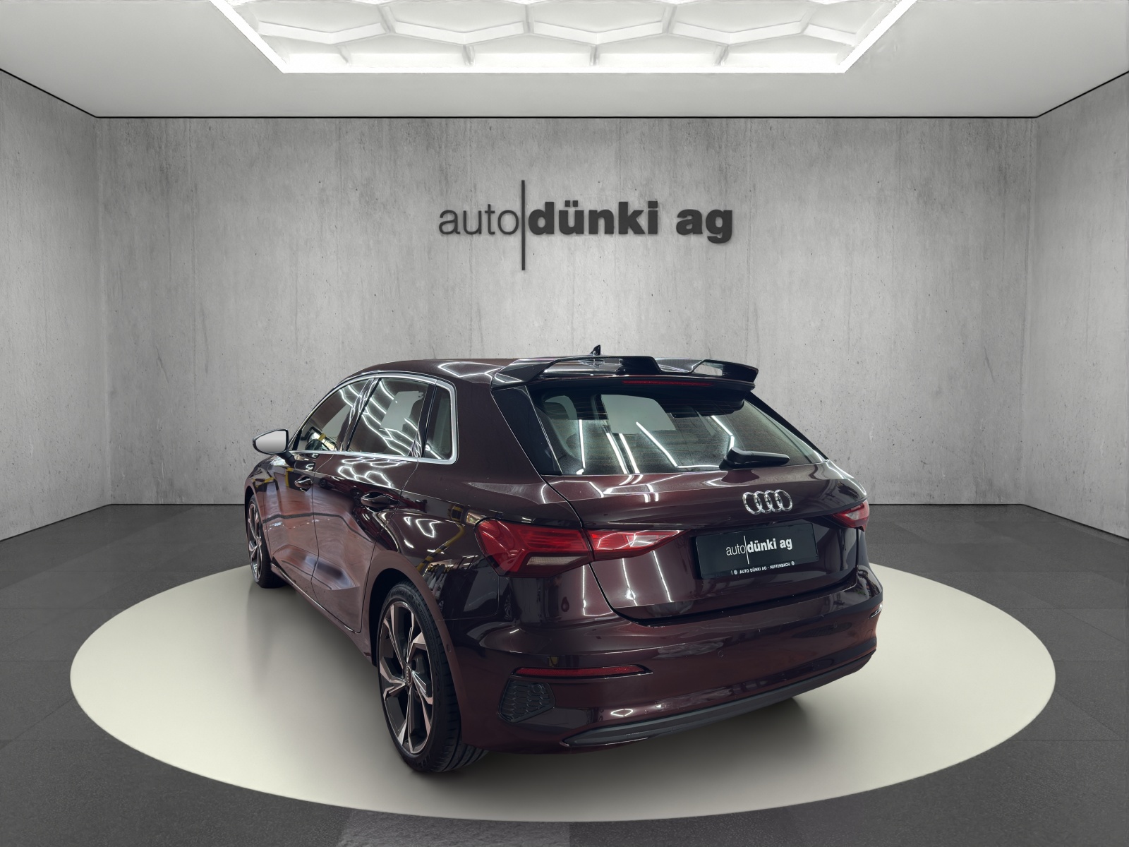 AUDI A3 Sportback 35 TFSI Attraction-showroom-element-2