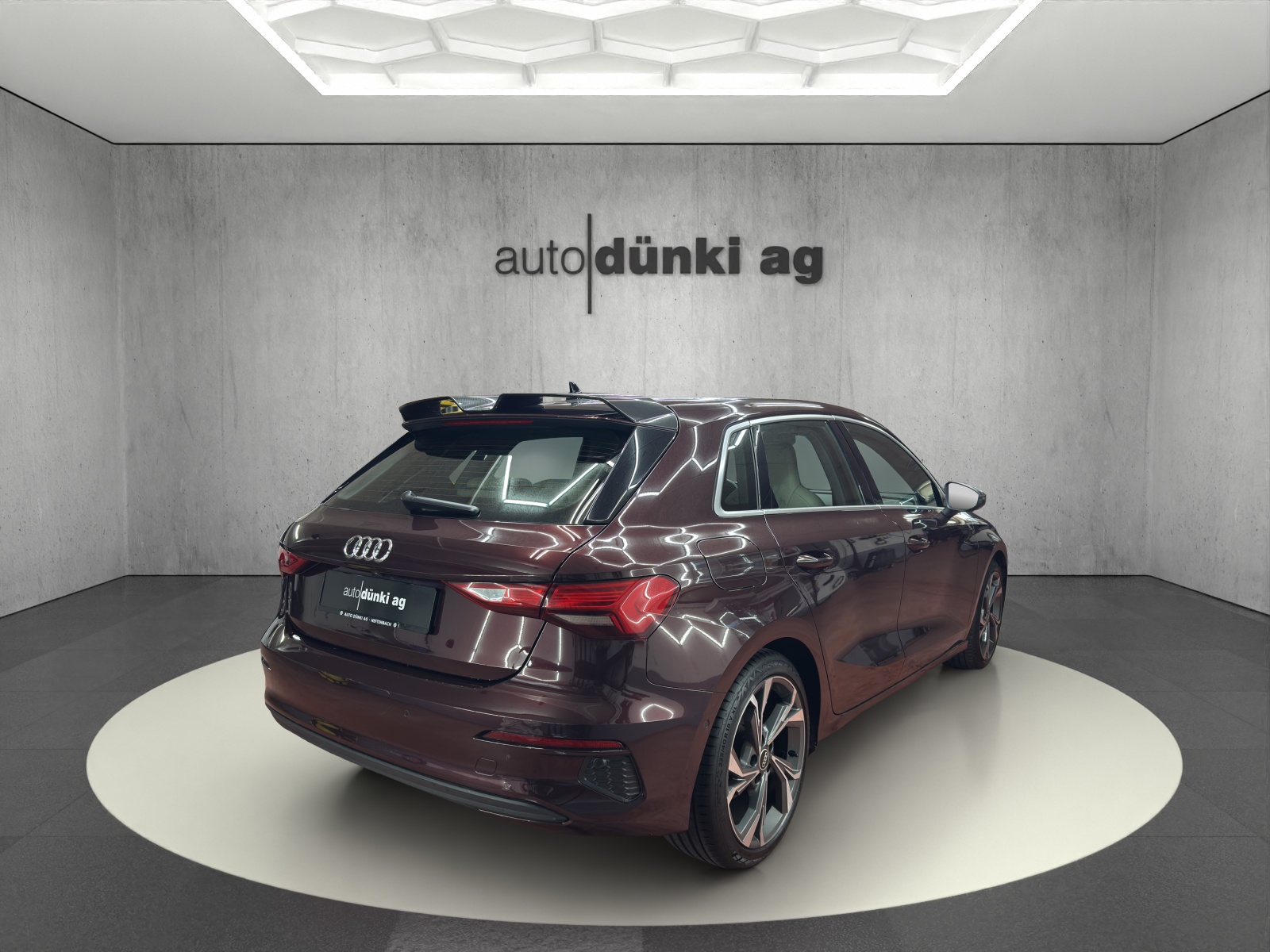 AUDI A3 Sportback 35 TFSI Attraction-showroom-element-3