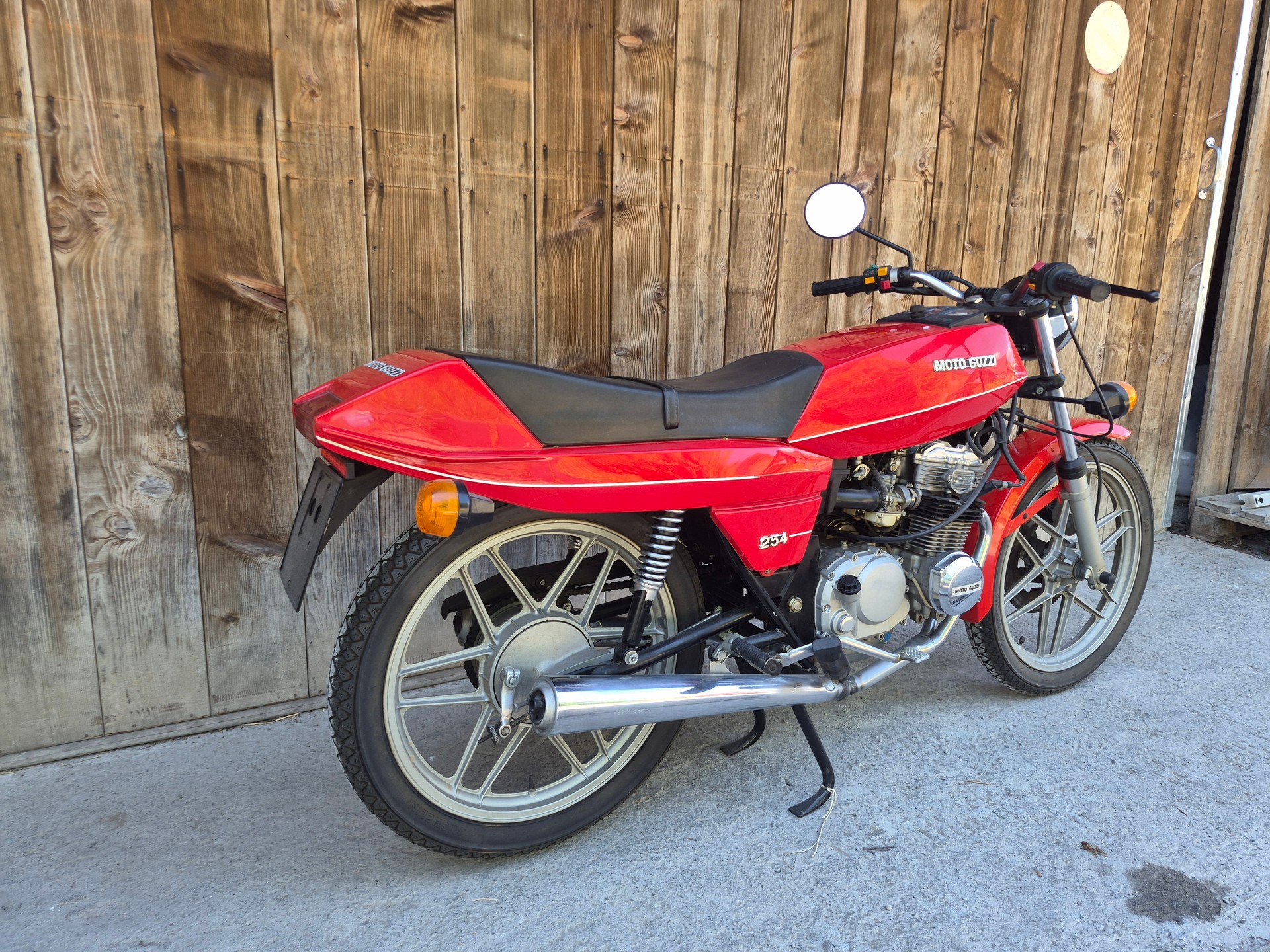 MOTO GUZZI 254-image-1