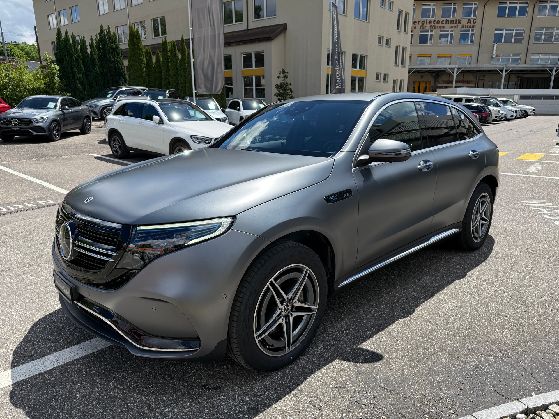 MERCEDES-BENZ EQC 400 AMG Line 4matic-showroom-element-2