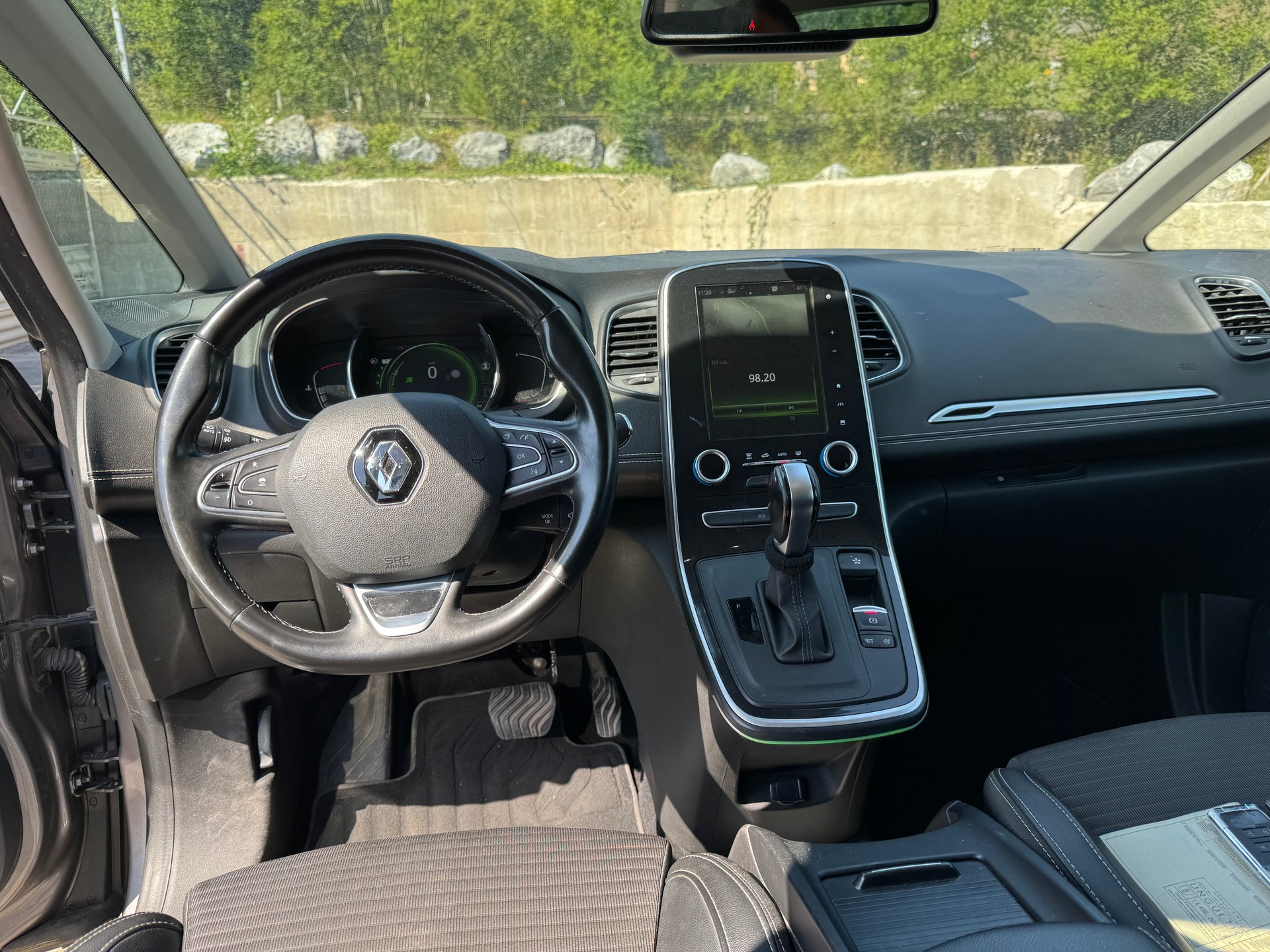 RENAULT Grand Scénic 1.6 dCi Initiale Paris EDC-image-7