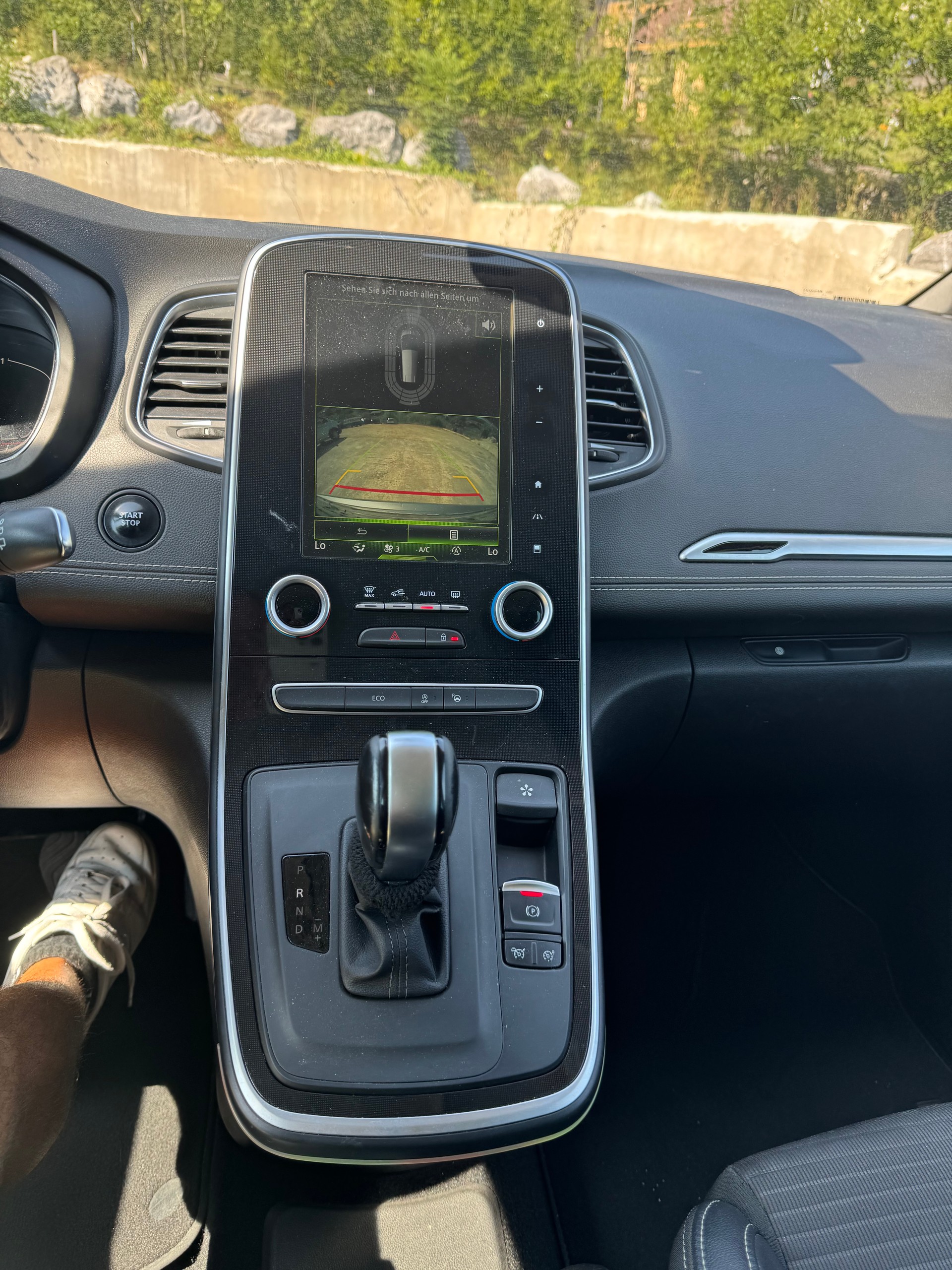 RENAULT Grand Scénic 1.6 dCi Initiale Paris EDC-image-8