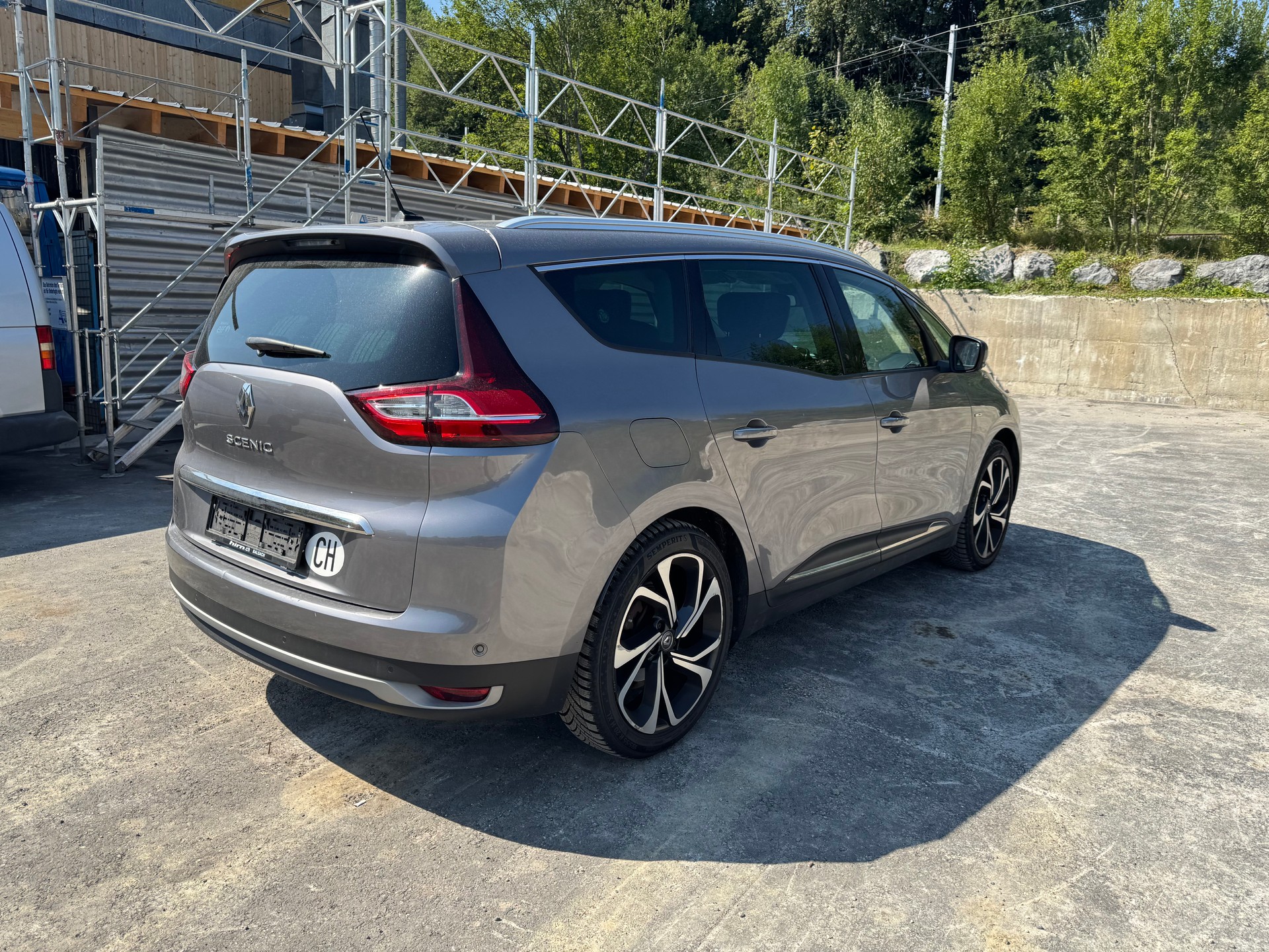 RENAULT Grand Scénic 1.6 dCi Initiale Paris EDC-image-5