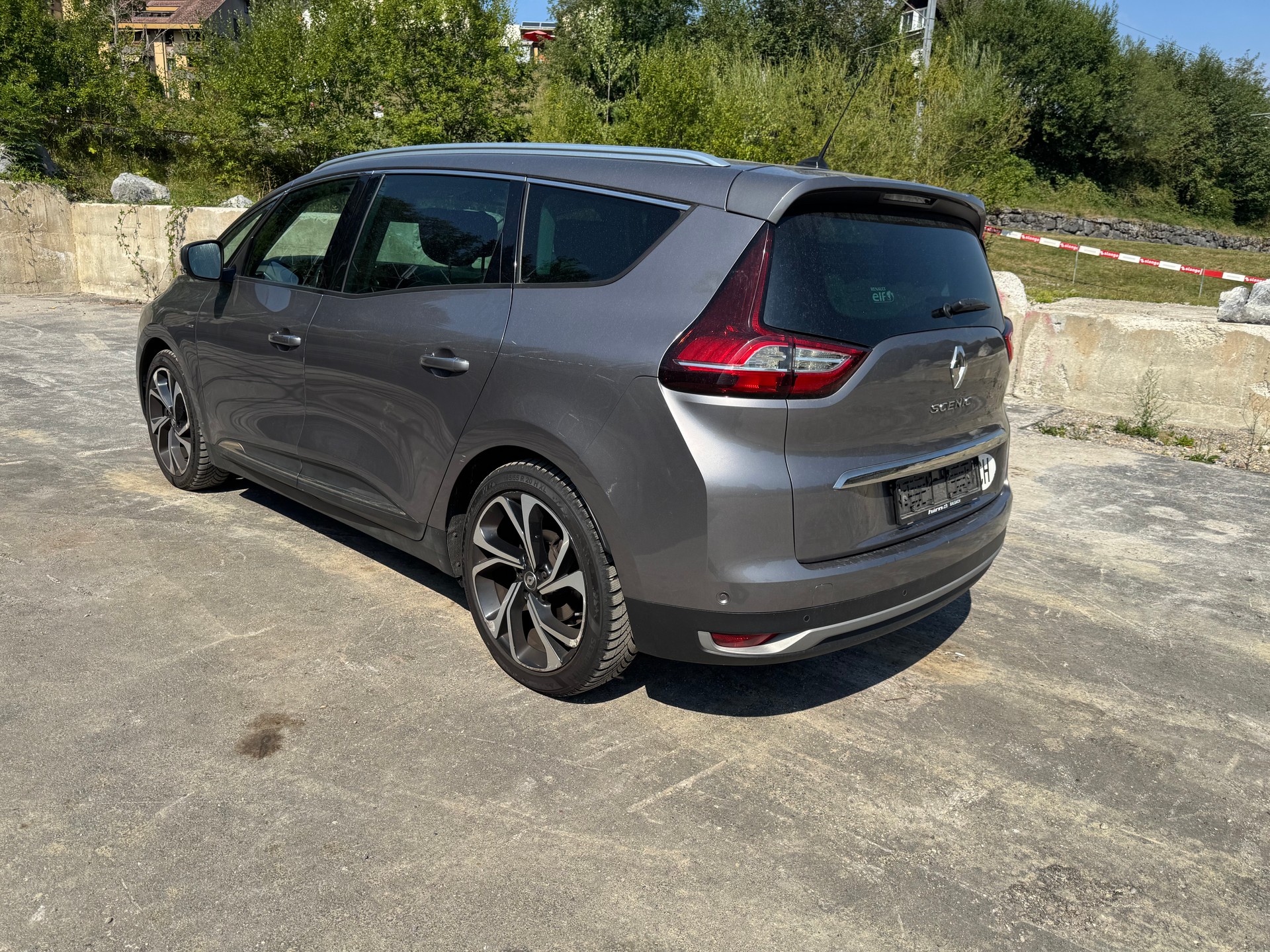 RENAULT Grand Scénic 1.6 dCi Initiale Paris EDC-image-4