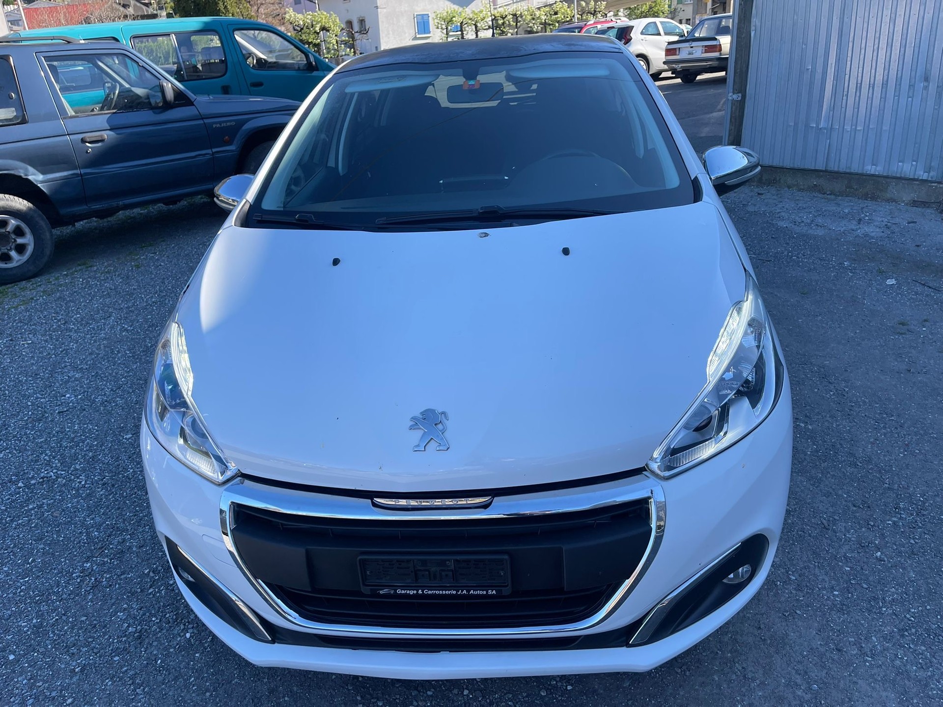 PEUGEOT 208 1.2 PureTech Allure