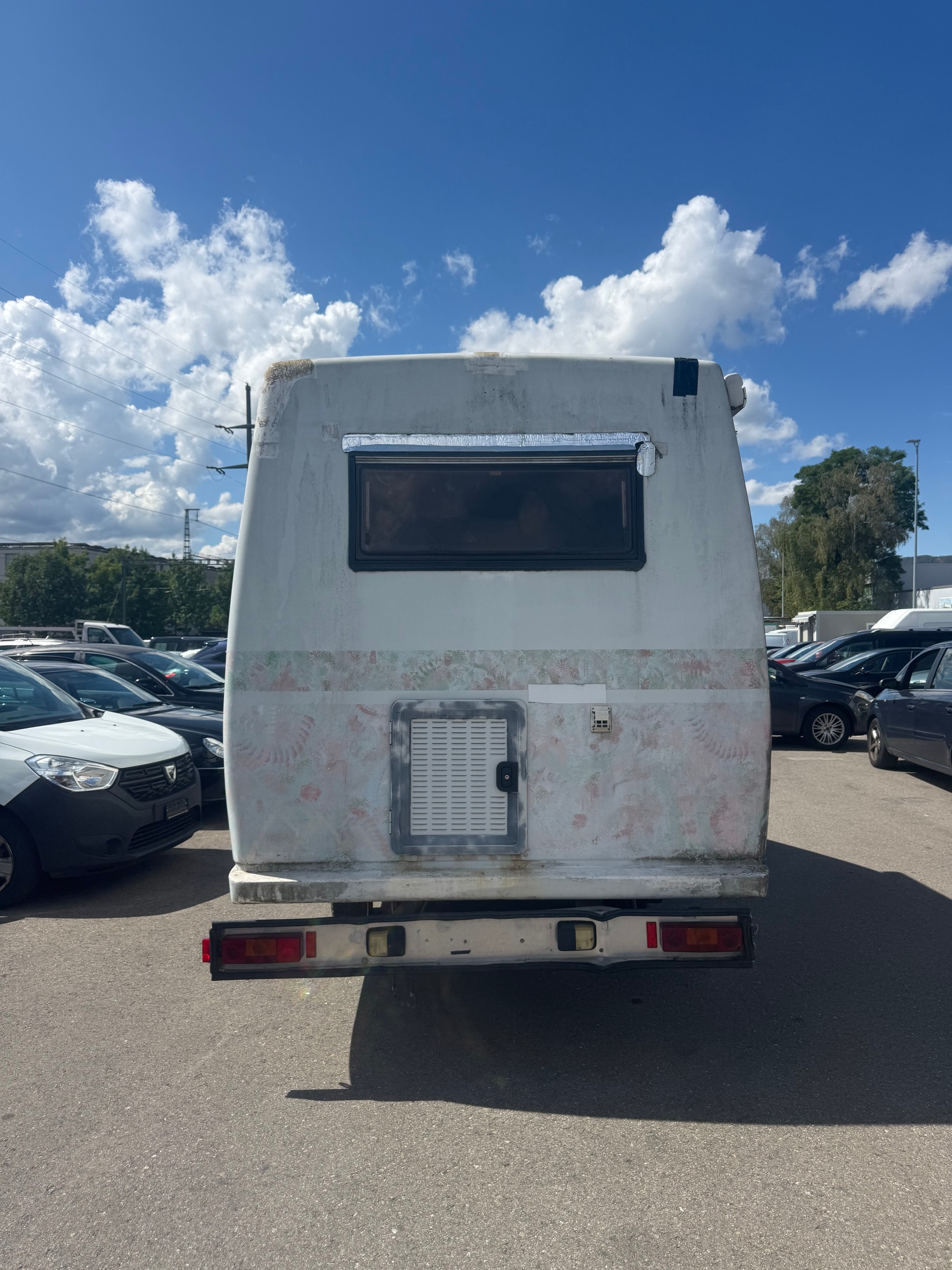 RENAULT TRAFIC-image-4