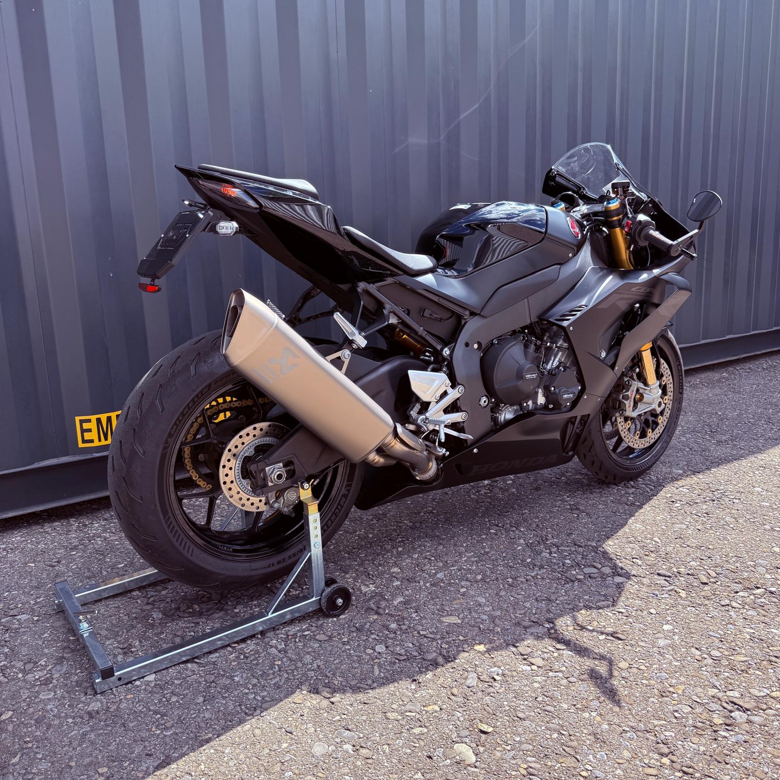 HONDA CBR 1000 RR-R SP-image-2