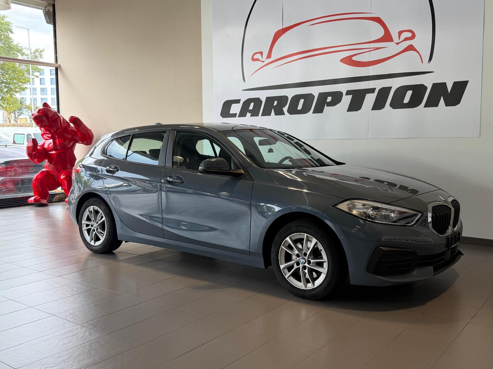 BMW 118i Steptronic Sport Line-showroom-element-1