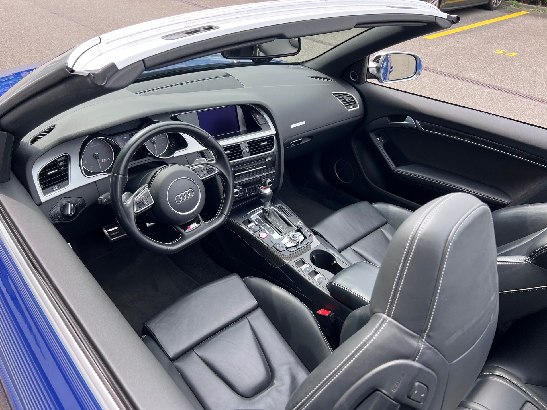 AUDI S5 Cabriolet 3.0 V6 TFSI quattro S-Tronic RS Edition-image-13