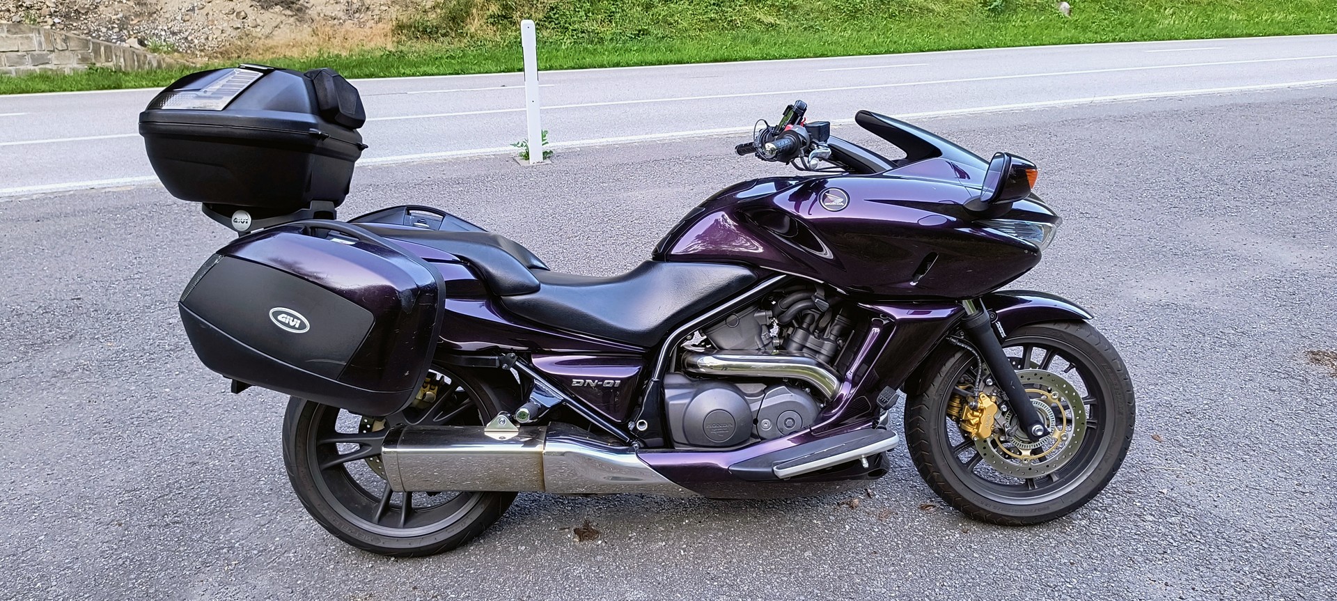 HONDA NSA DN-01 ABS-image-0