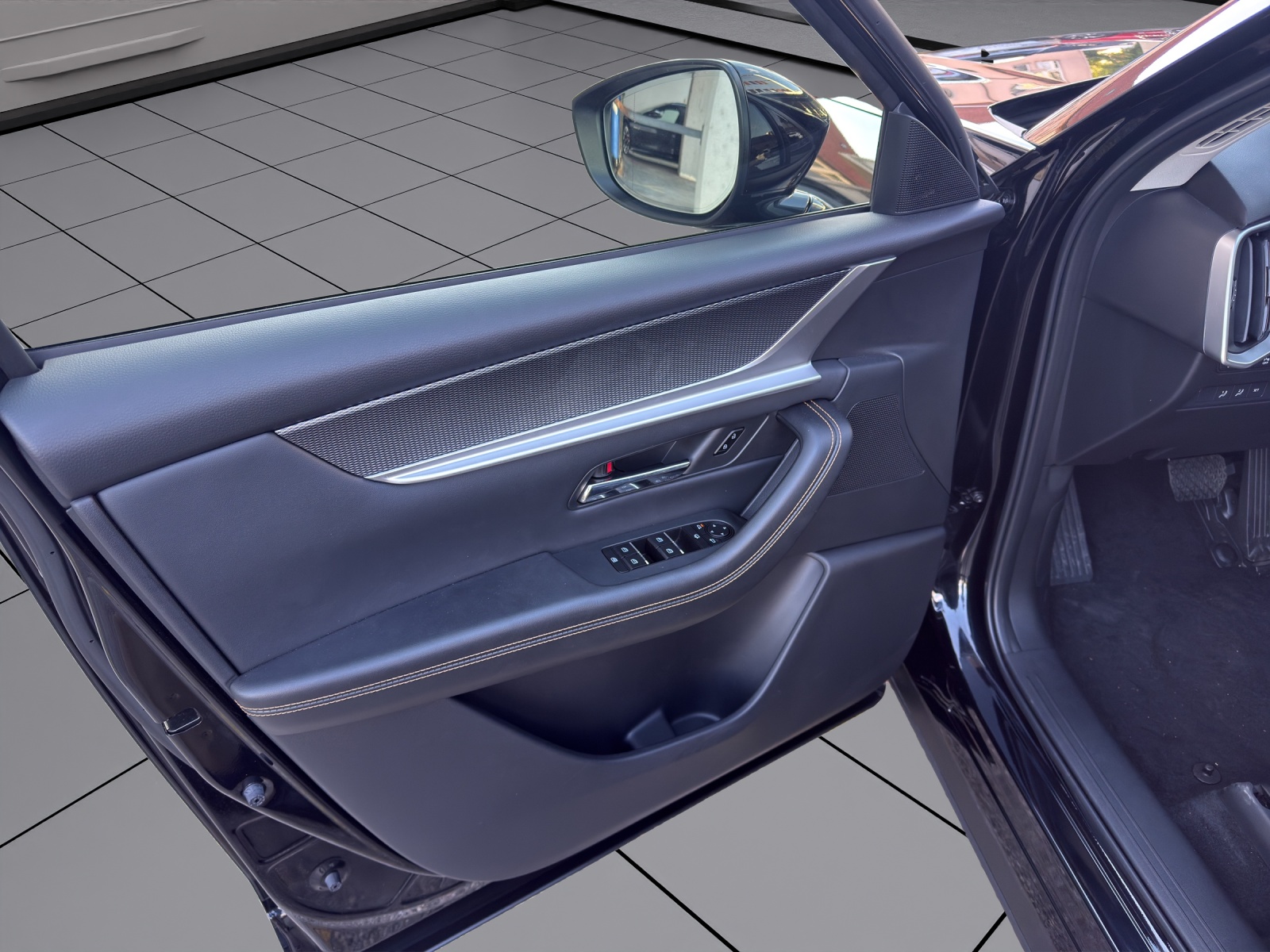 MAZDA CX-60 e-Skyactiv PHEV 327 AWD Homura-image-14