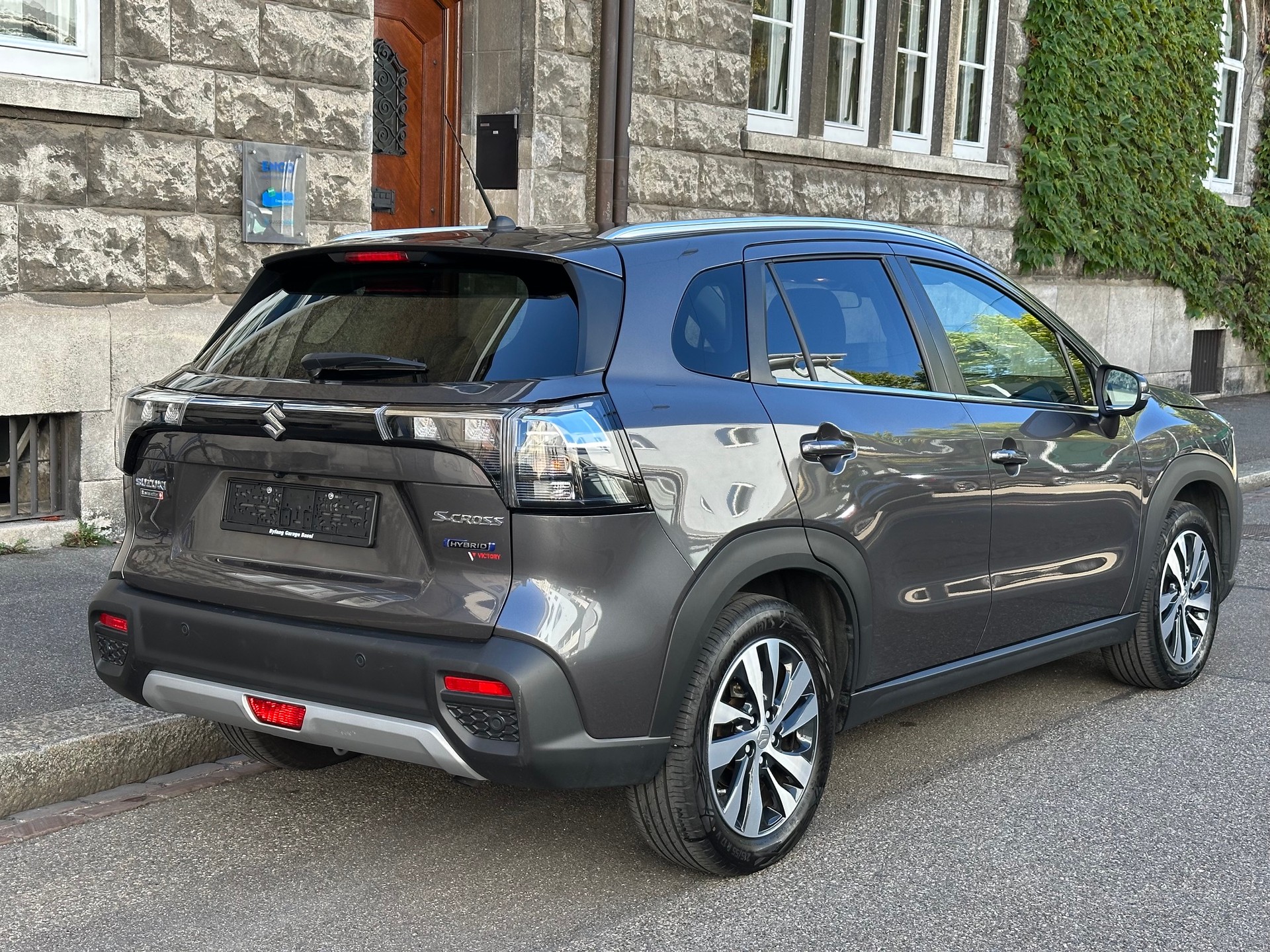SUZUKI S-Cross 1.5 Compact Top Hybrid-image-4