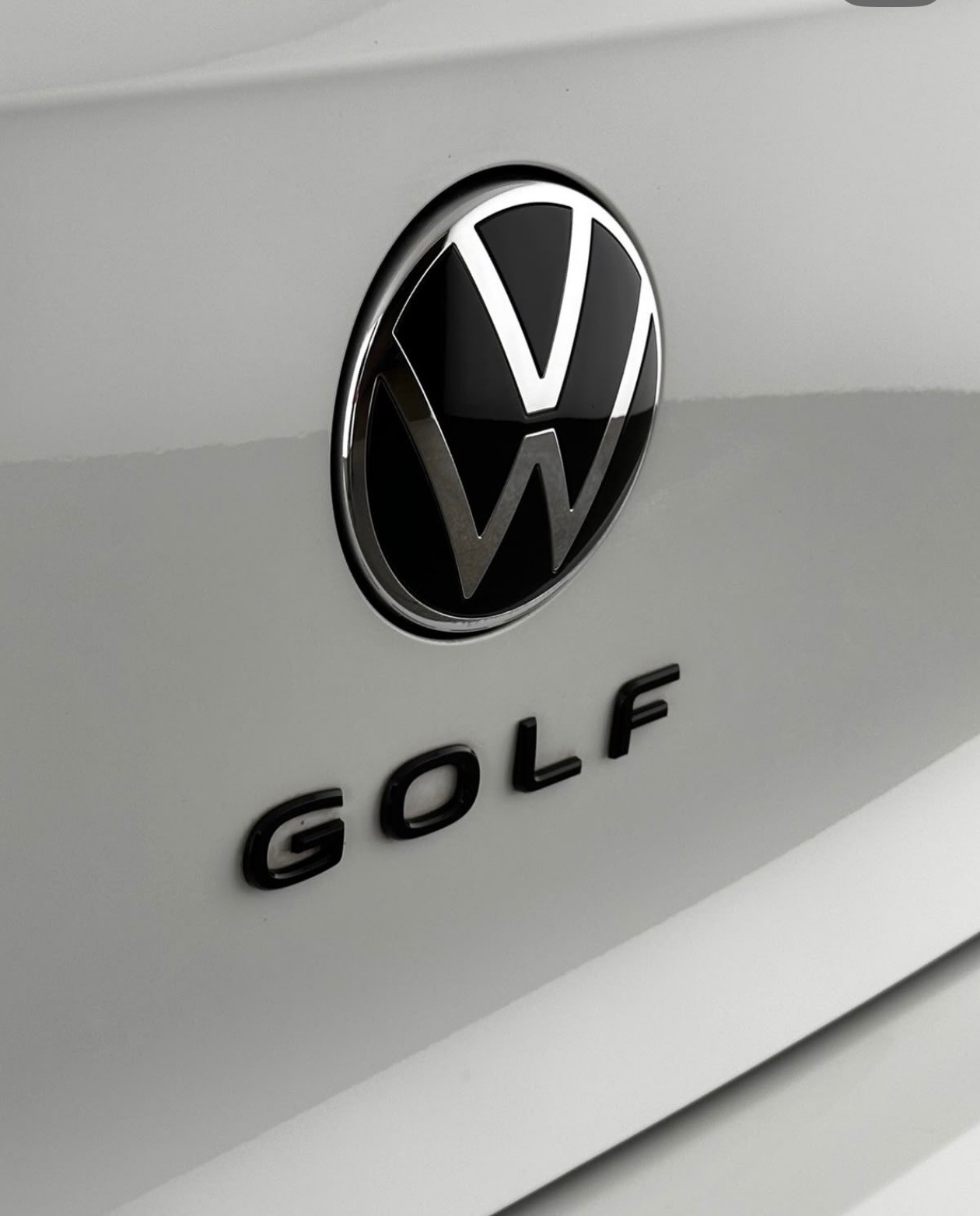 VW Golf 2.0 TDI R-Line DSG-image-13